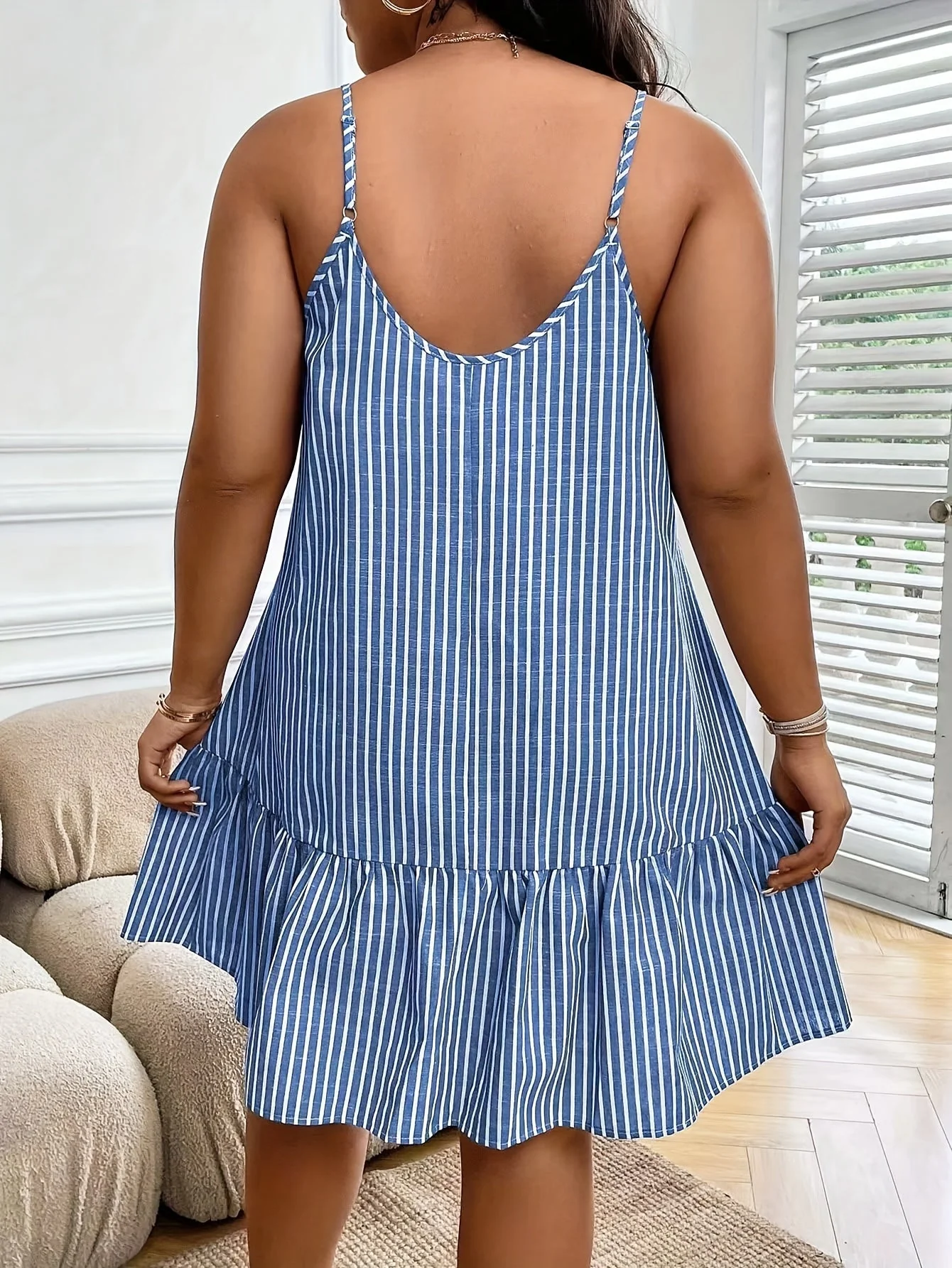 Damen A-Linien Sommerkleid mit Streifenmuster und Spaghettiträgern – Freizeit & Elegante Mode - Image 3