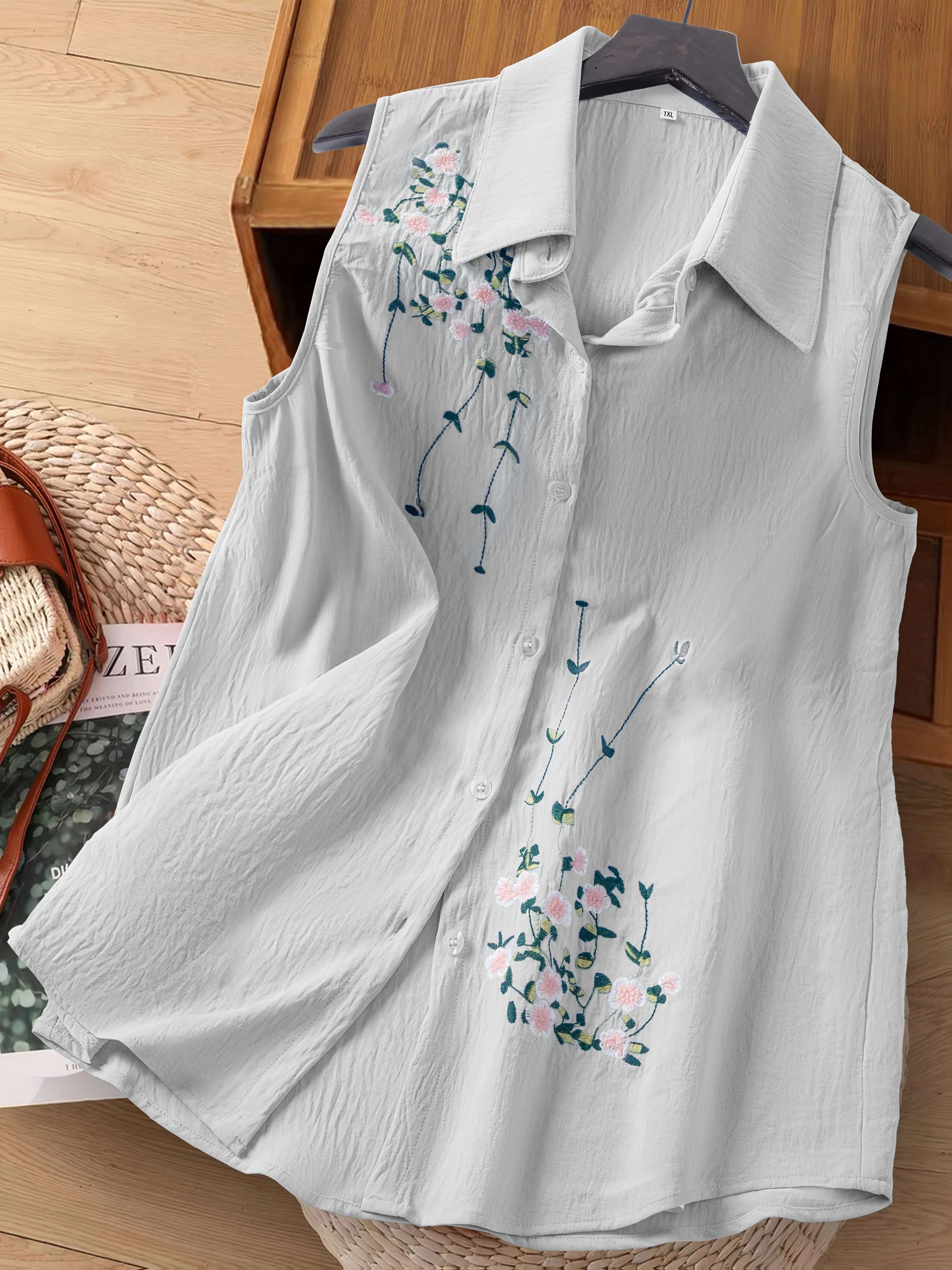 Damen ärmellose Bluse mit Blumenstickerei und Knopfleiste – Eleganter Freizeitstil - Image 5