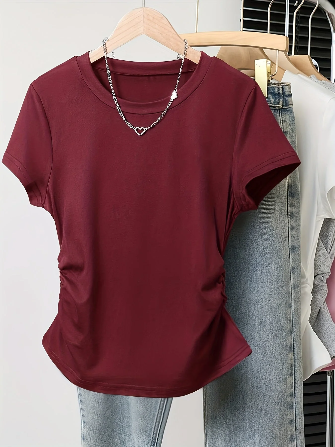 Damen Basic T-Shirt mit Rundhalsausschnitt und Raffung – Alltag & Freizeit - Image 3
