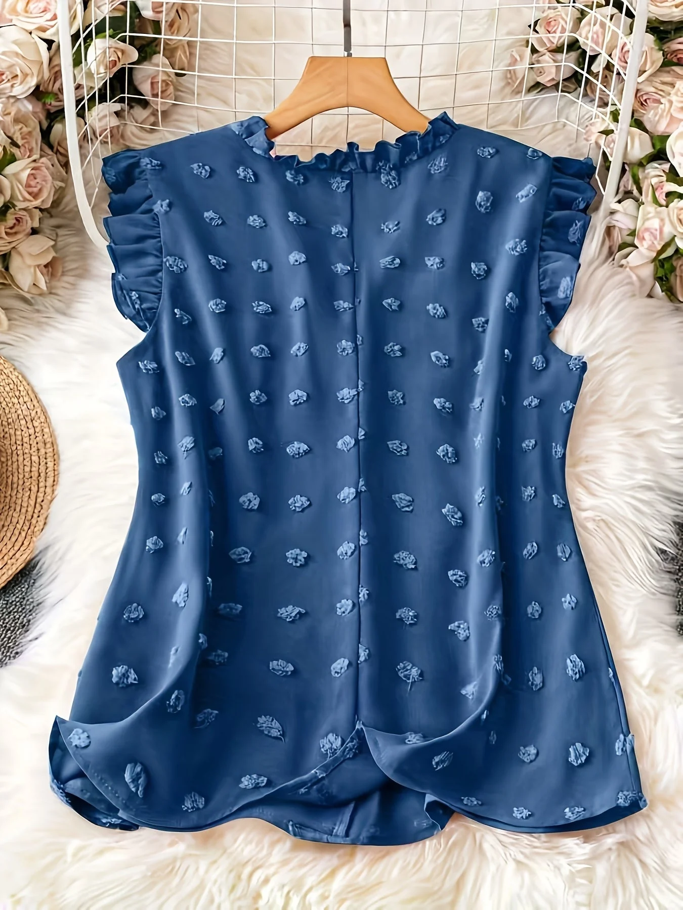 Damen Bluse Elegant mit Rüschen und V-Ausschnitt – Freizeit & Büro - Image 6