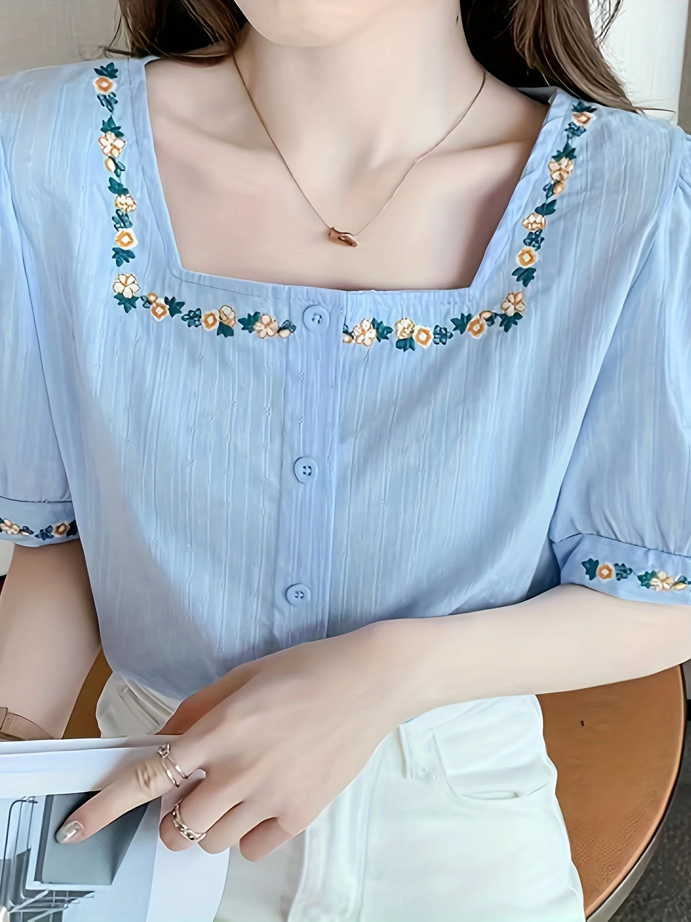 Damen Bluse mit Stickerei und quadratischem Ausschnitt – Eleganter Frühlings- und Sommerstil - Image 8