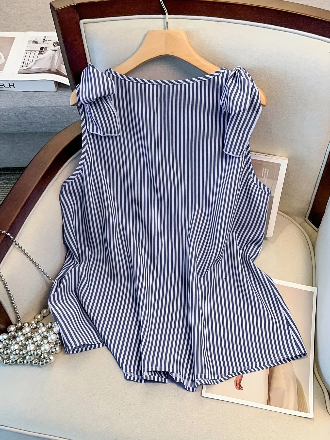 Damen Blusentop mit Streifenmuster und Knopfleiste – Eleganter V-Ausschnitt, Ideal für Büro und Alltag - Image 8