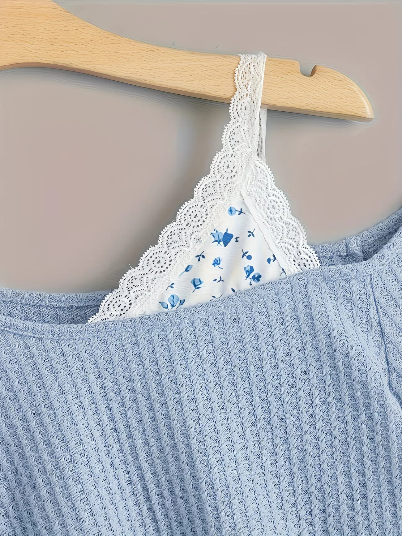 Damen Ein-Schulter Pullover mit Spitzen-Detail – Modischer Strickpulli für Alltag und Freizeit - Image 5