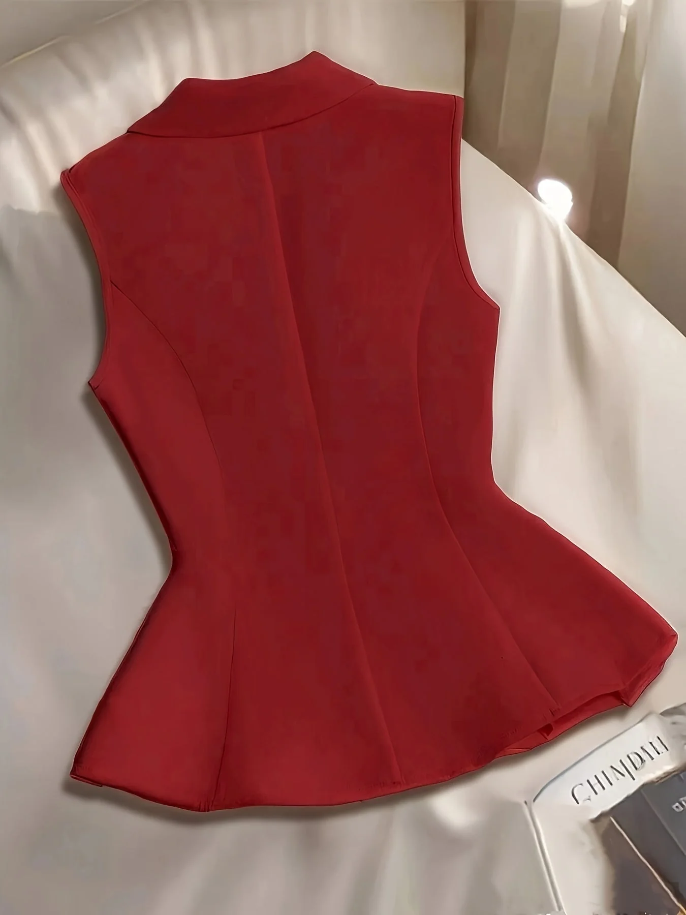 Damen Elegante Ärmellose Weste mit Taillierung und Schößchen für Business und Freizeit - Image 4