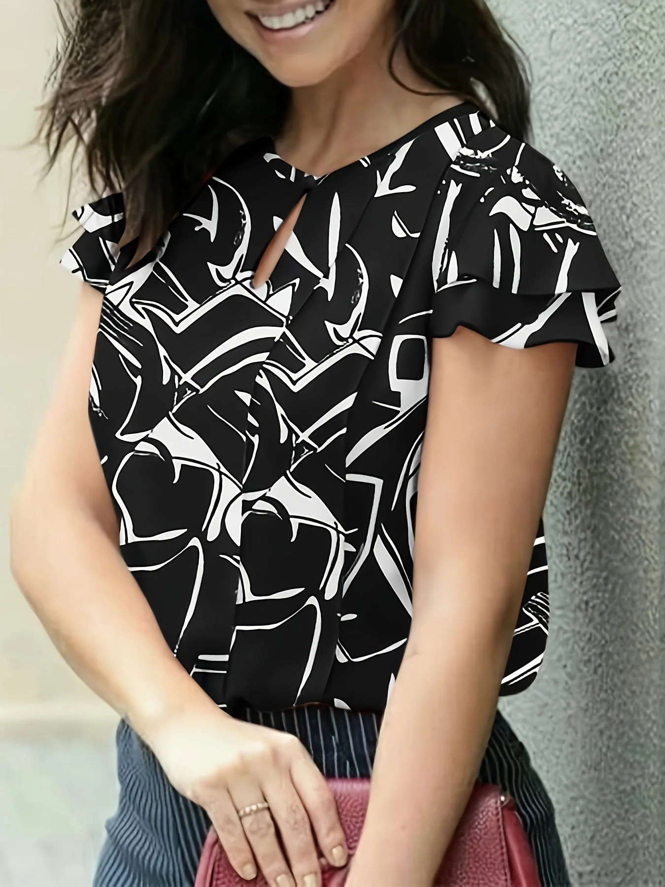Damen Elegante Bluse mit Rüschenärmeln und Schlüsselloch-Ausschnitt – Perfekt für Büro & Freizeit - Image 5