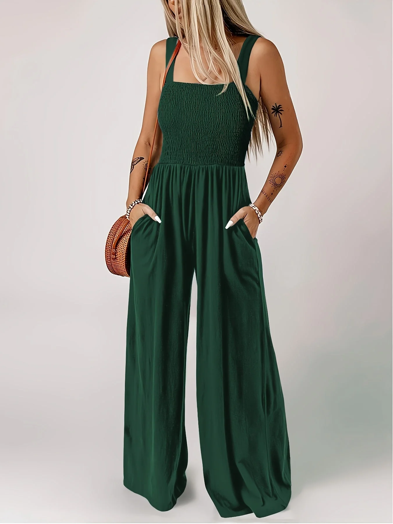 Damen Eleganter Jumpsuit mit Smock-Top und Weitem Bein für Alltag und Freizeit - Image 4
