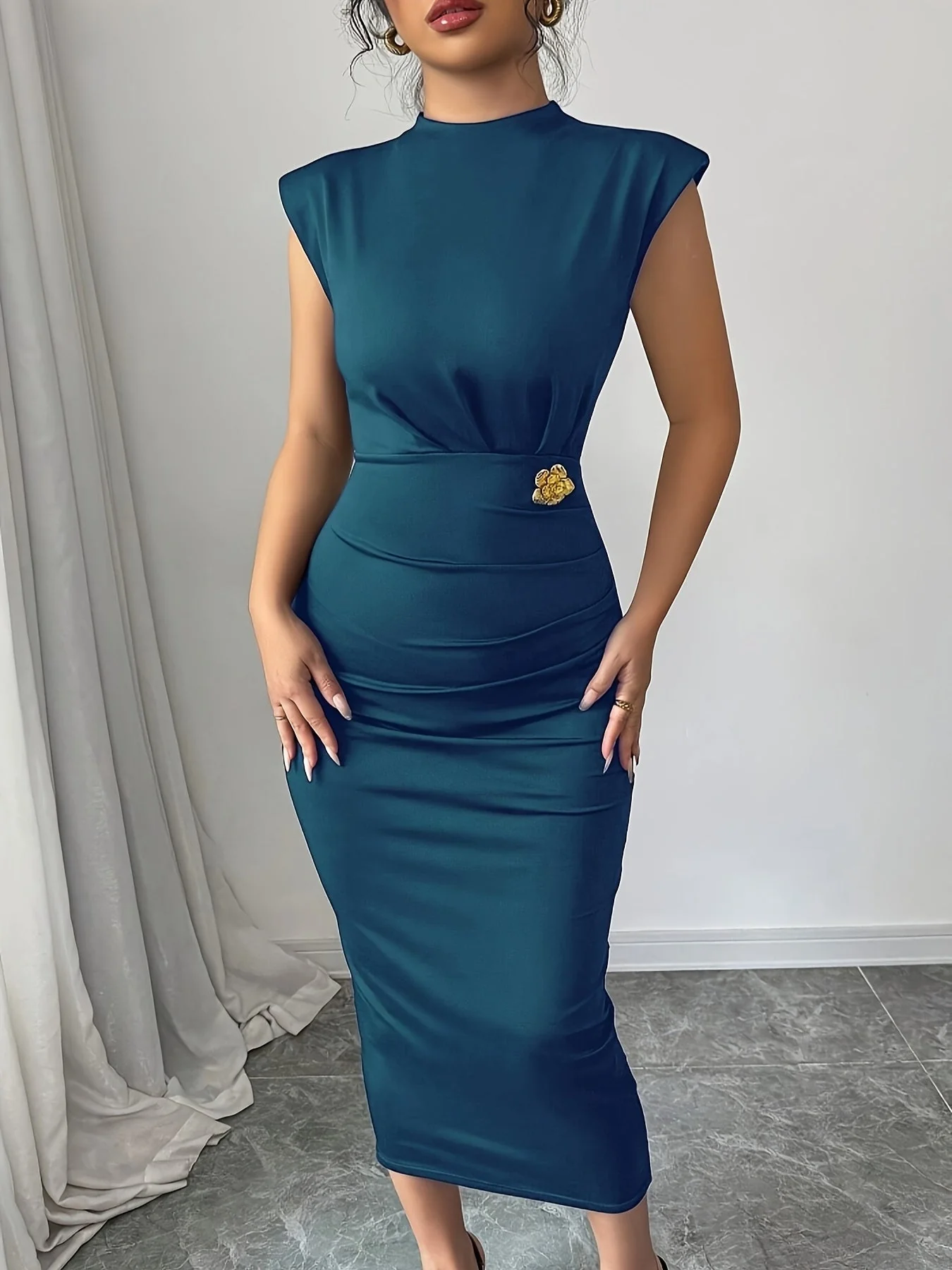Damen Elegantes Bodycon Midikleid mit Schulterpolstern – Perfekt für besondere Anlässe und Business - Image 7