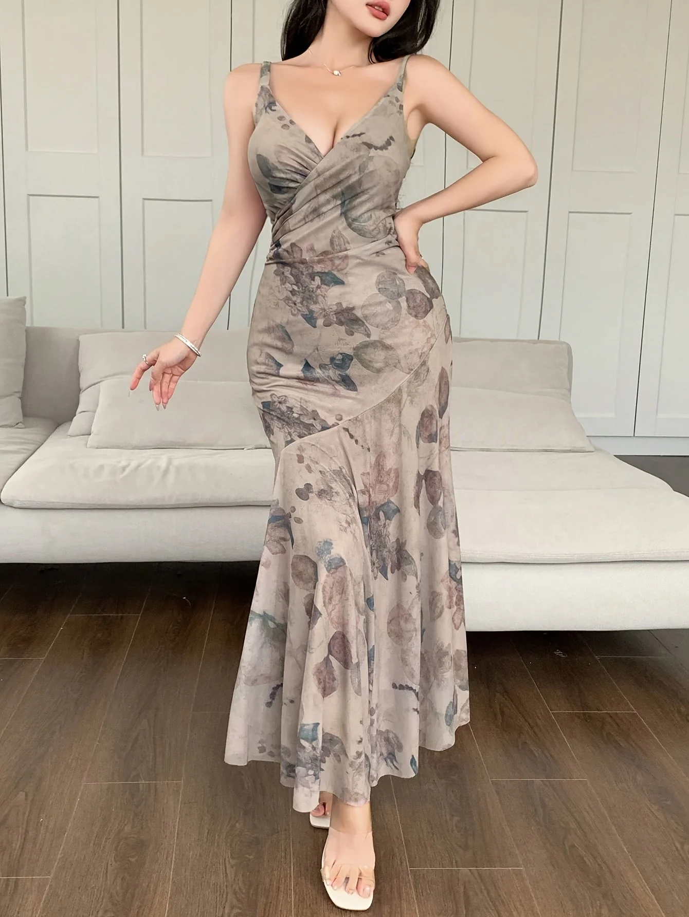 Damen Elegantes Maxikleid mit Blumenmuster und V-Ausschnitt – Perfekt für Frühling & Sommer - Image 9