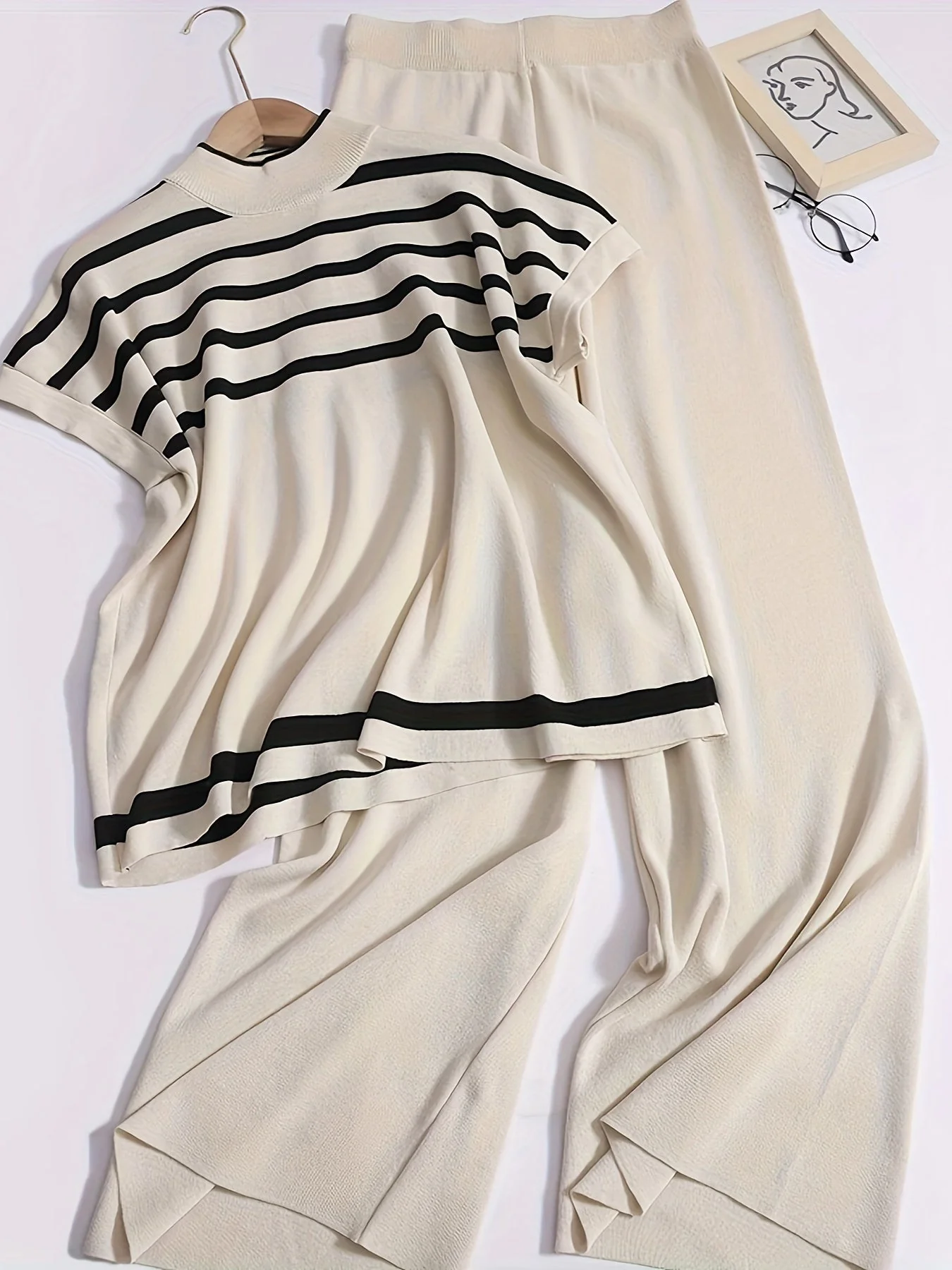 Damen Elegantes Streifen-Set mit weitem Hosenbein – Lässiger, modischer Zweiteiler für Frühling und Sommer - Image 8