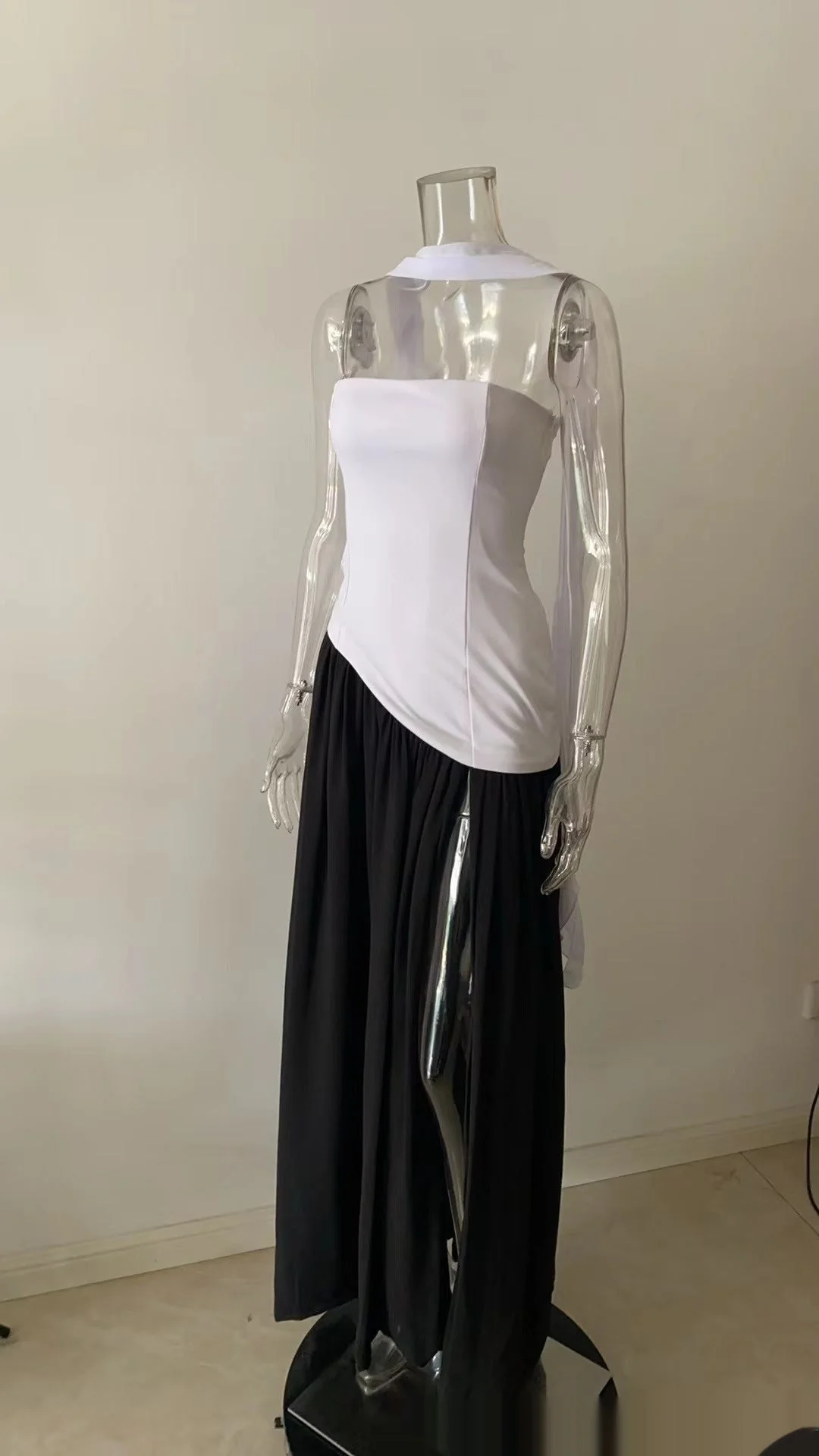 Damen Elegantes Trägerloses Abend Maxikleid – Modernes Design für festliche Anlässe und Galas - Image 7