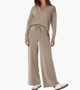 Damen Freizeit-Set mit weitem Bein und V-Ausschnitt – Bequemes Loungewear-Outfit für Alltag & Reisen - Image 6