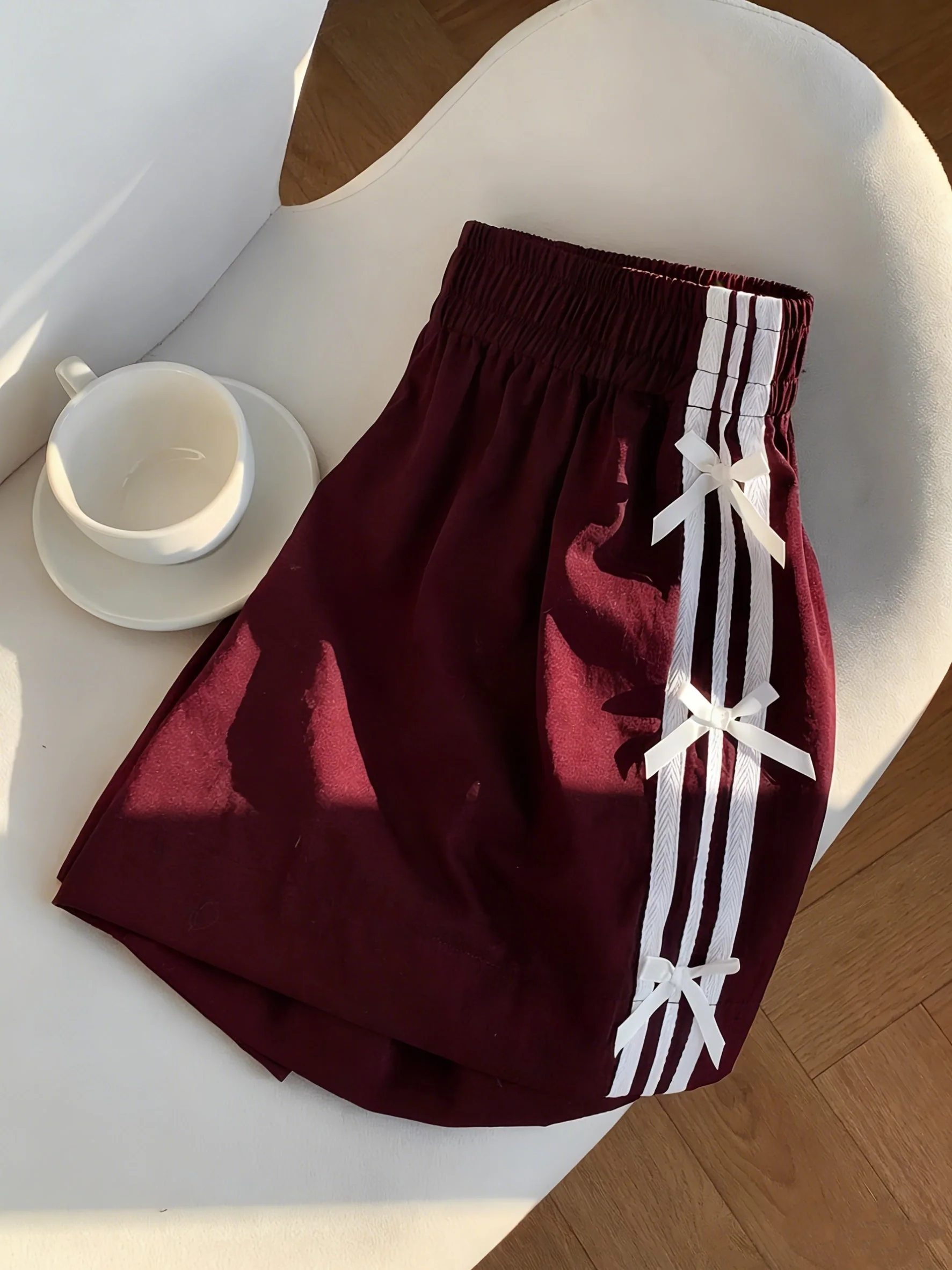 Damen Freizeit-Shorts mit Schleifen und Streifen für den Sommer – Regular Fit, Urlaubsstil - Image 10