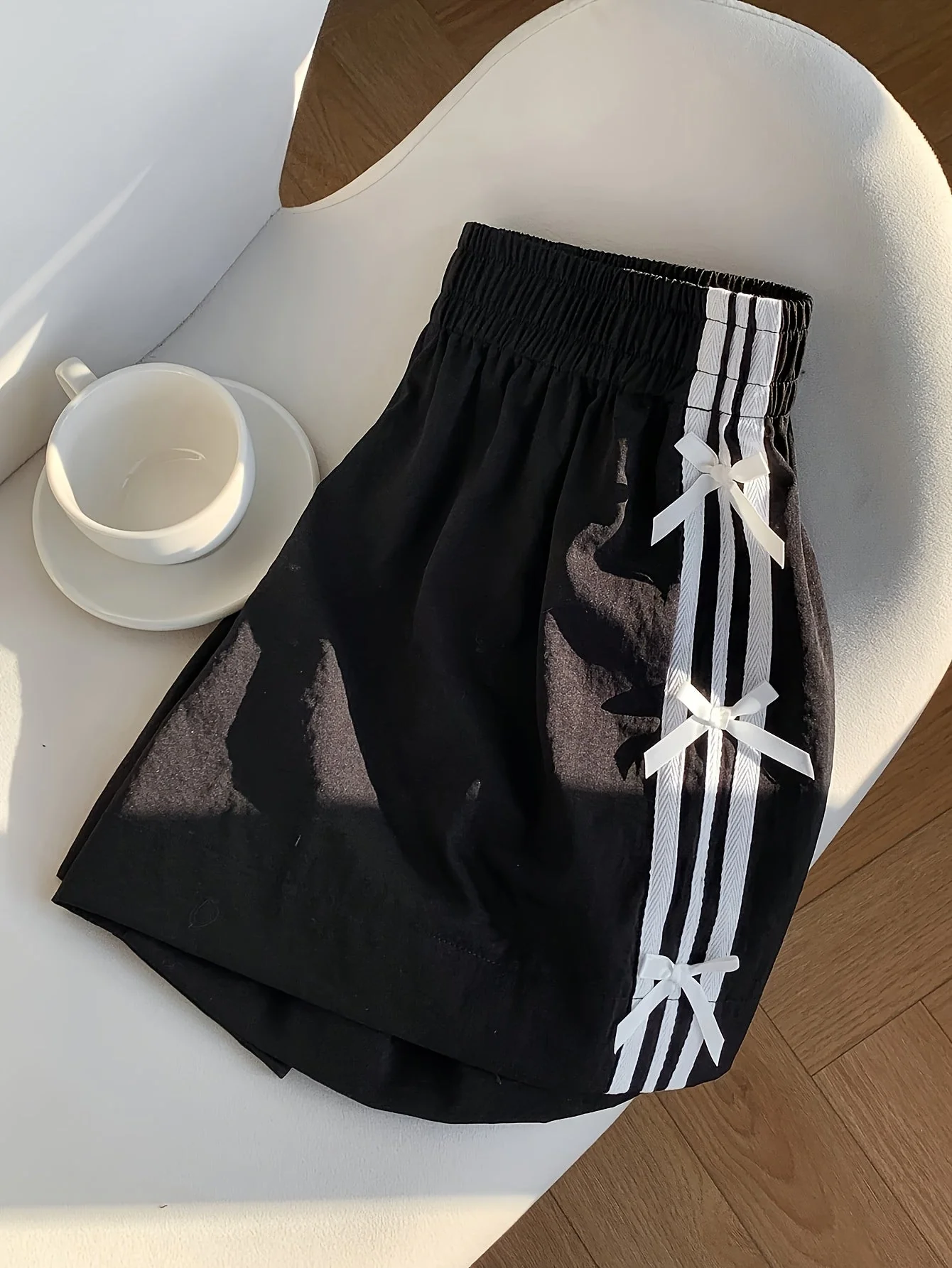 Damen Freizeit-Shorts mit Schleifen und Streifen für den Sommer – Regular Fit, Urlaubsstil - Image 11