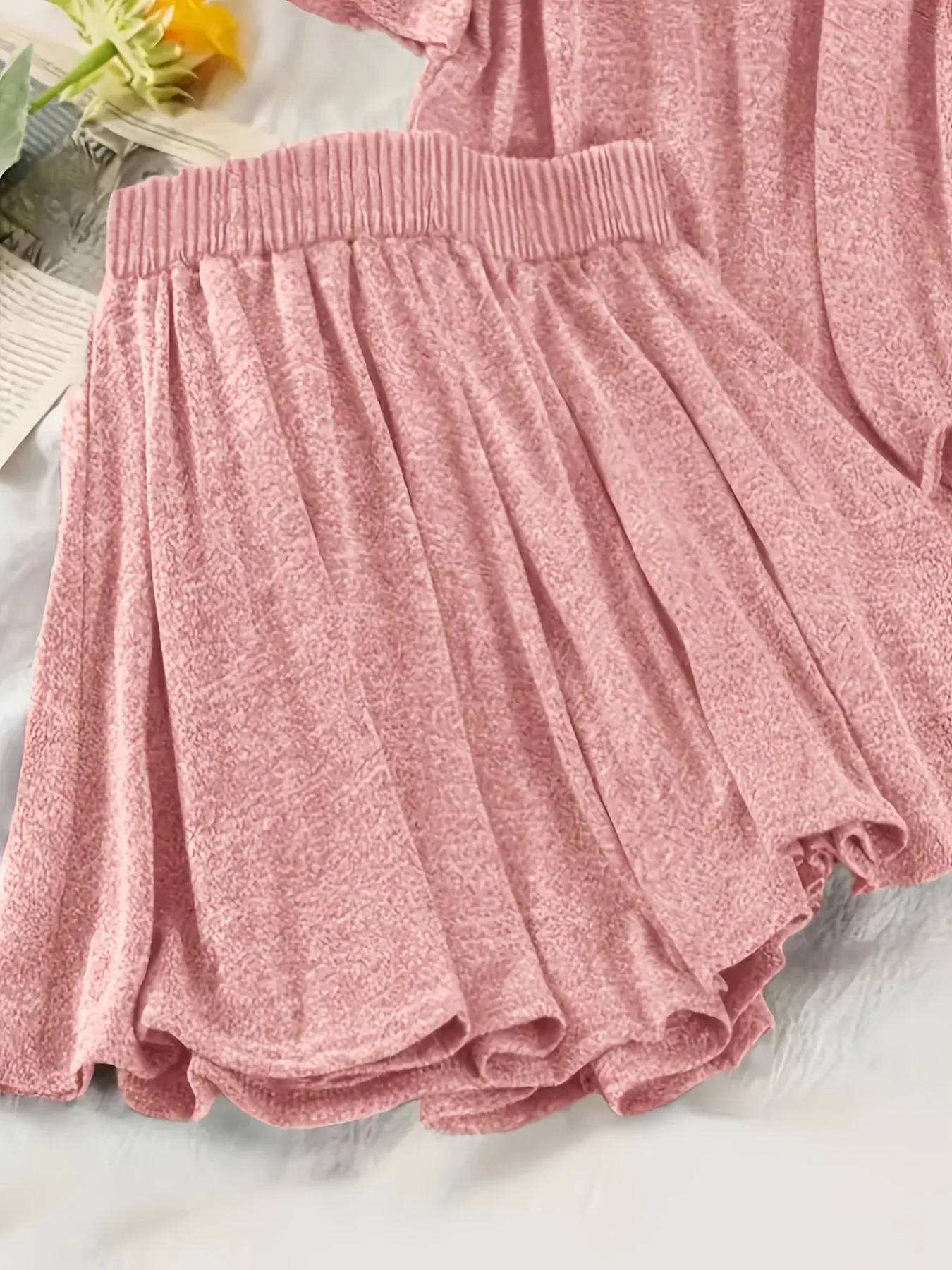 Damen Freizeit Zweiteiler Set mit Kapuzenoberteil und Shorts – Lässiger Komfort für Frühling & Sommer - Image 6