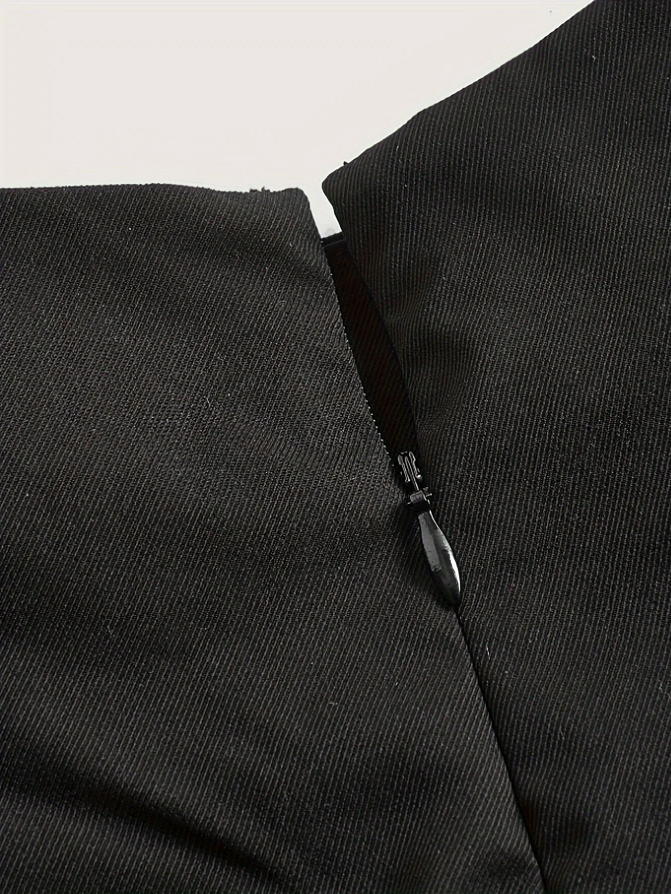 Damen Gothic Rüschenrock mit Schnürung – Eleganter Minirock für besondere Anlässe - Image 3