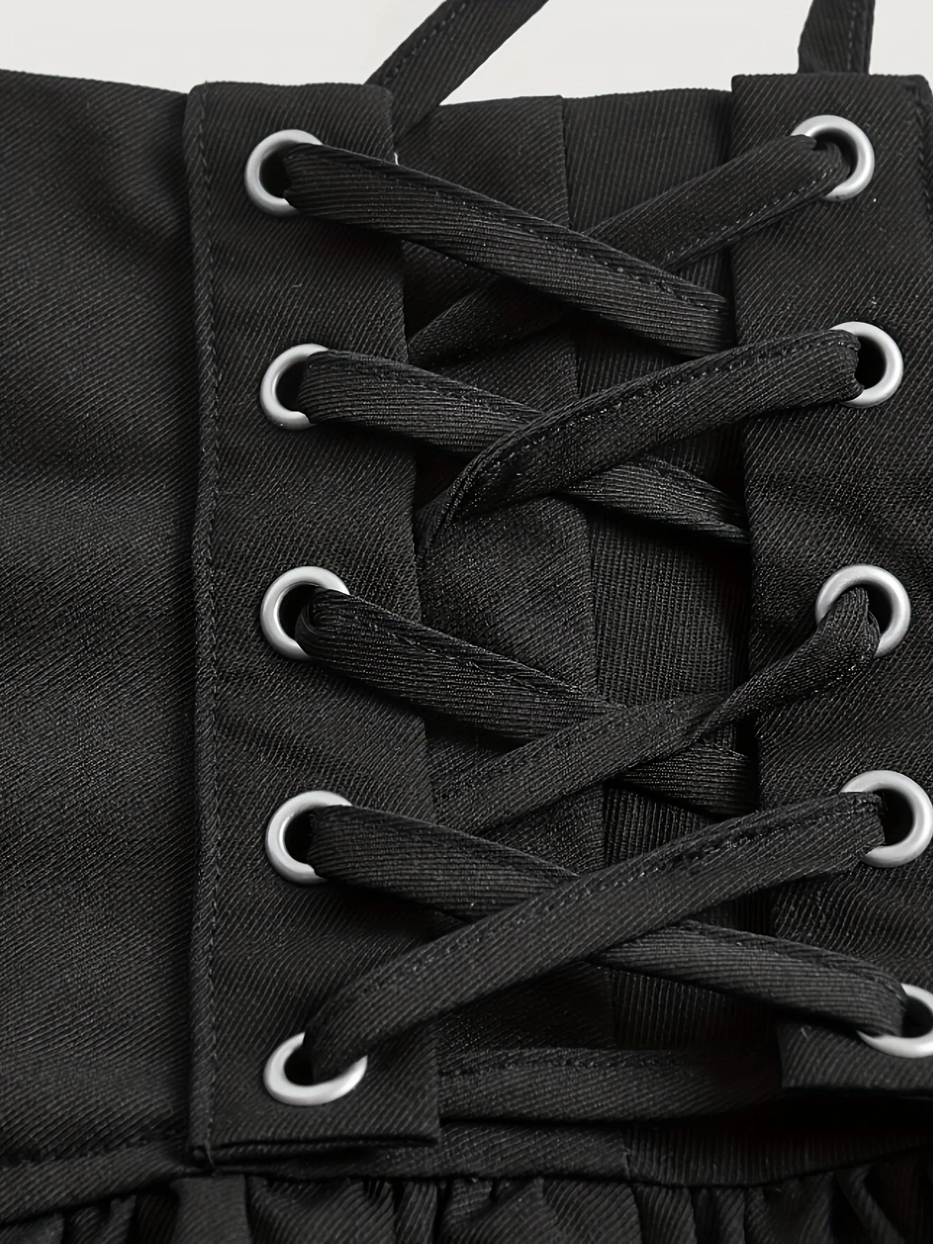 Damen Gothic Rüschenrock mit Schnürung – Eleganter Minirock für besondere Anlässe - Image 4