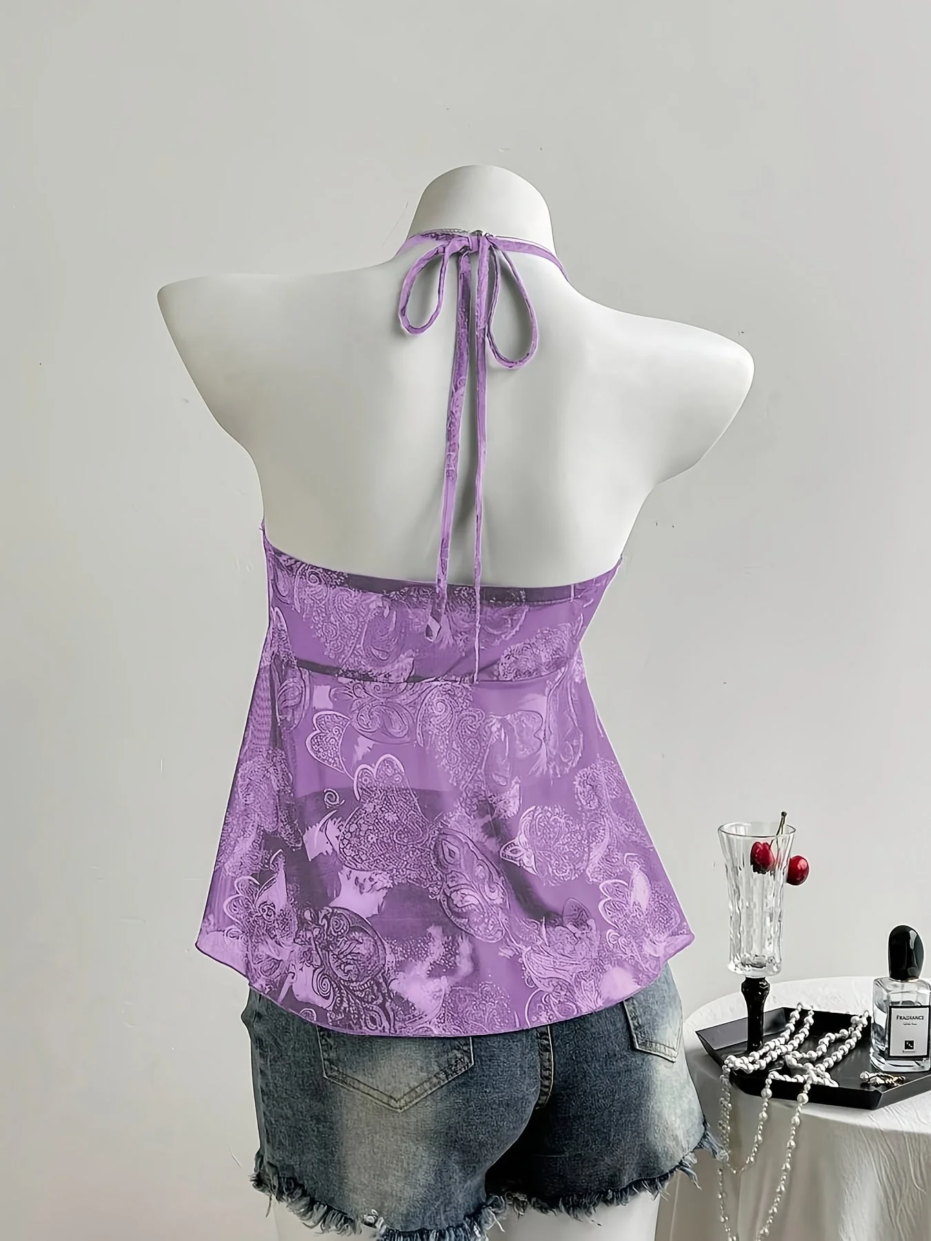 Damen Halterneck Top mit Rüschen und romantischem Muster – Ideal für Freizeit und Sommer - Image 11