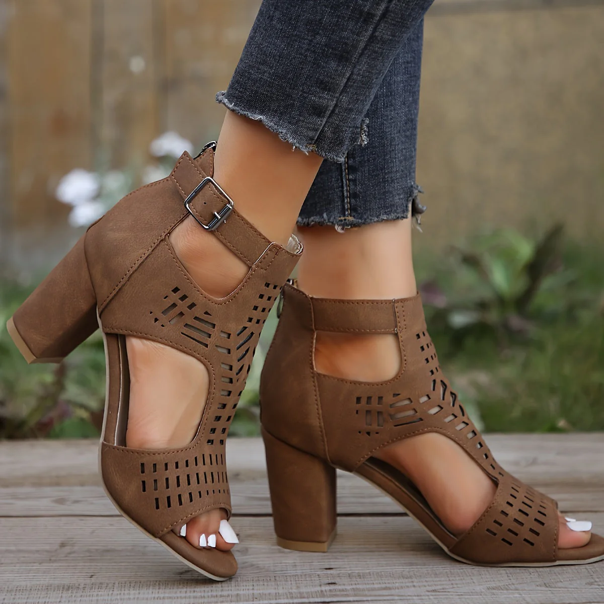 Damen High Heel Sandaletten mit Blockabsatz und Cut-Out Design – Modische Freizeitschuhe für jeden Anlass - Image 3