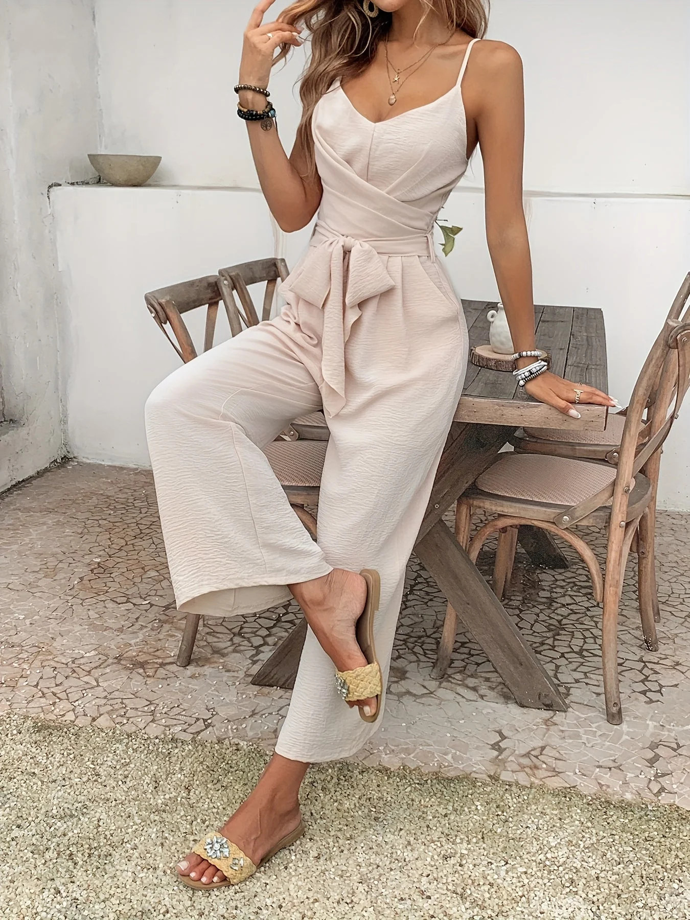 Damen Jumpsuit Elegant mit Gürtel, V-Ausschnitt, Weites Bein, Ideal für Frühling und Sommer - Image 8