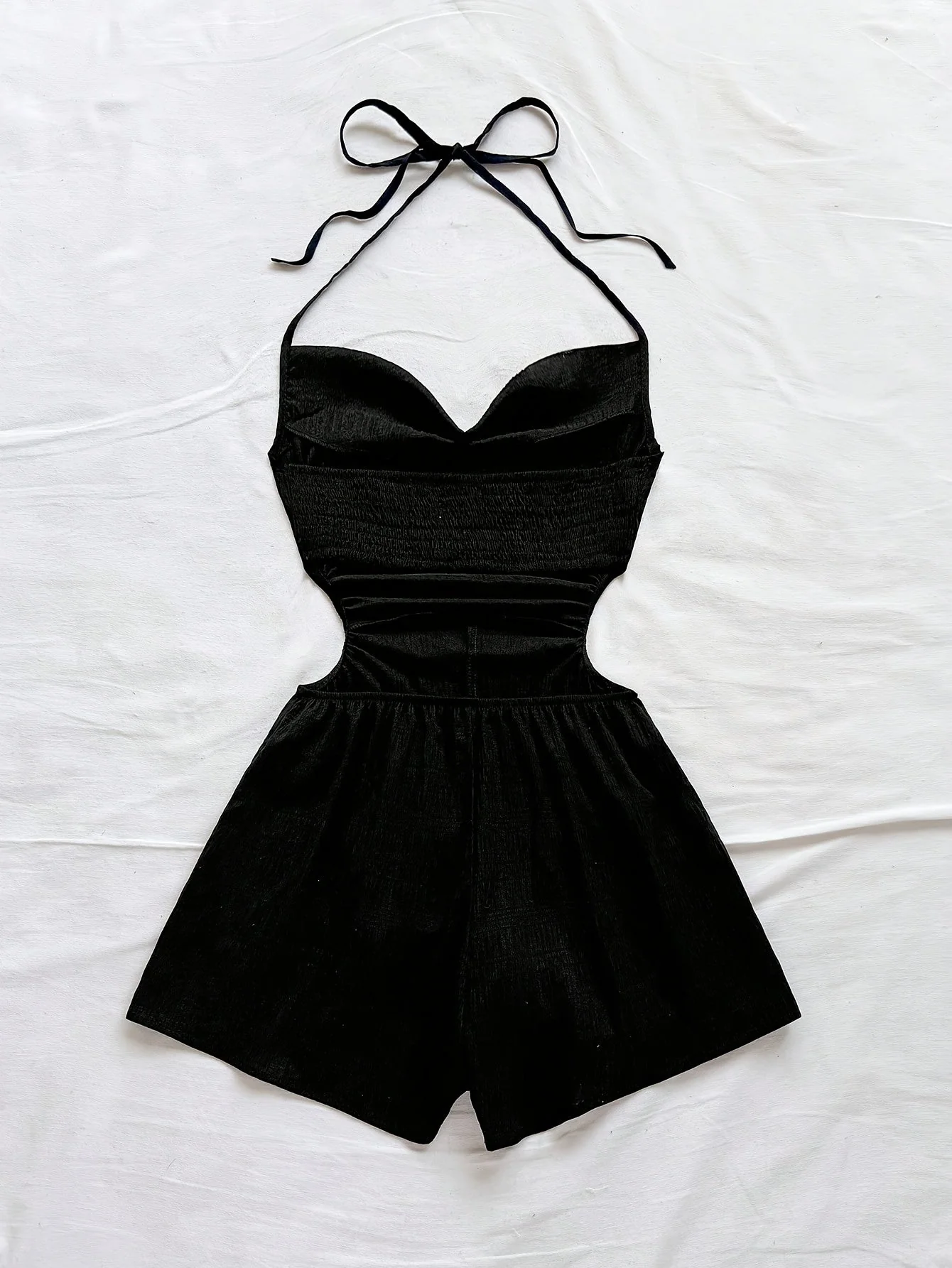Damen Jumpsuit mit Neckholder und Cut-Outs – Modischer Einteiler für Urlaub und Sommer - Image 8