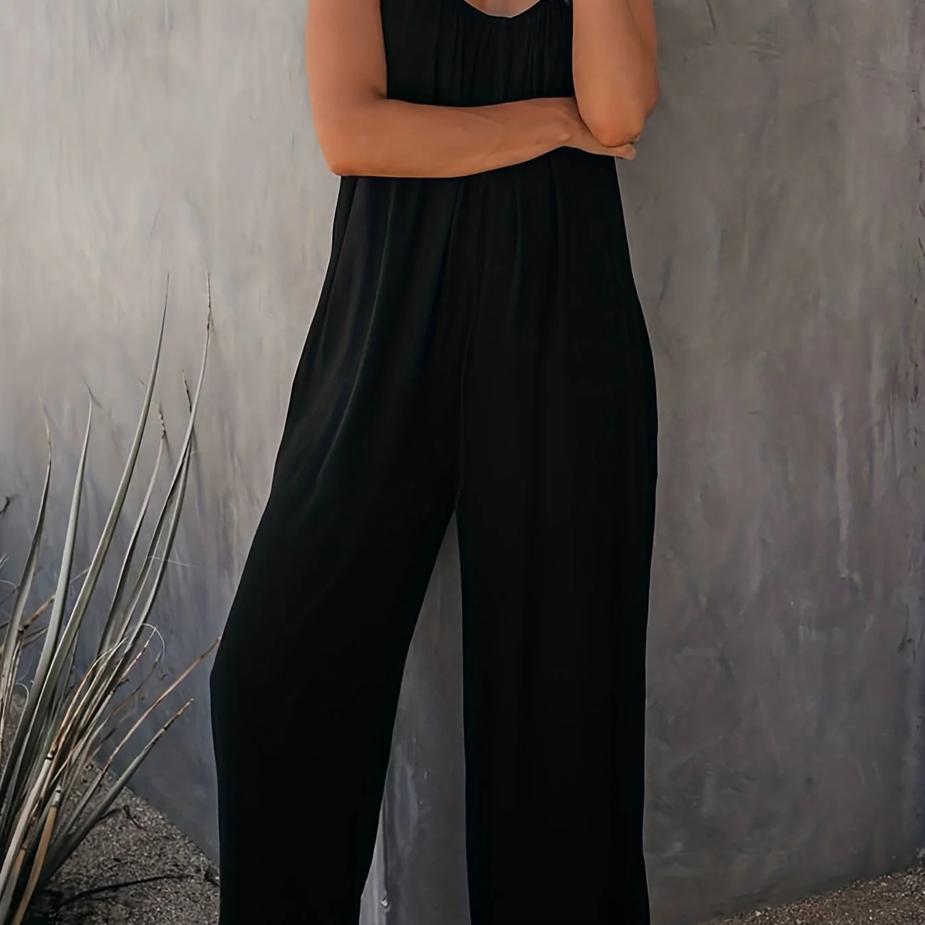Damen Jumpsuit mit Spaghettiträgern und weitem Bein – Lässiger Einteiler für Frühling und Sommer - Image 15