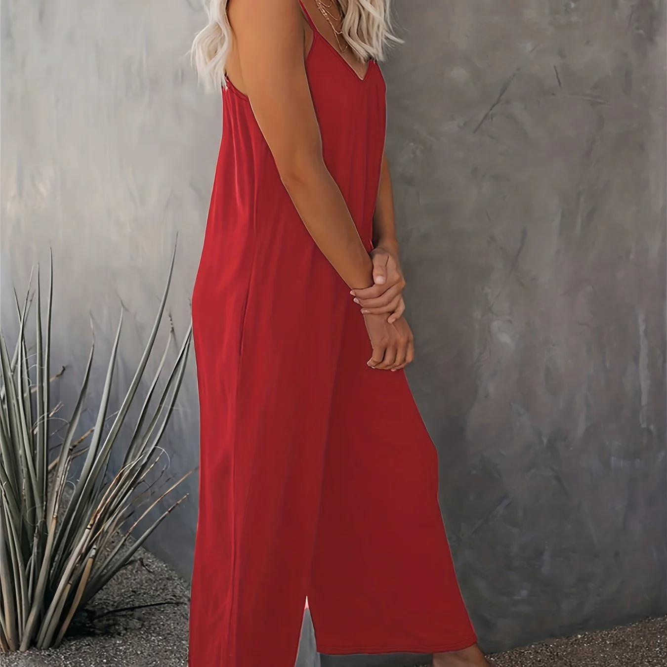 Damen Jumpsuit mit Spaghettiträgern und weitem Bein – Lässiger Einteiler für Frühling und Sommer - Image 17