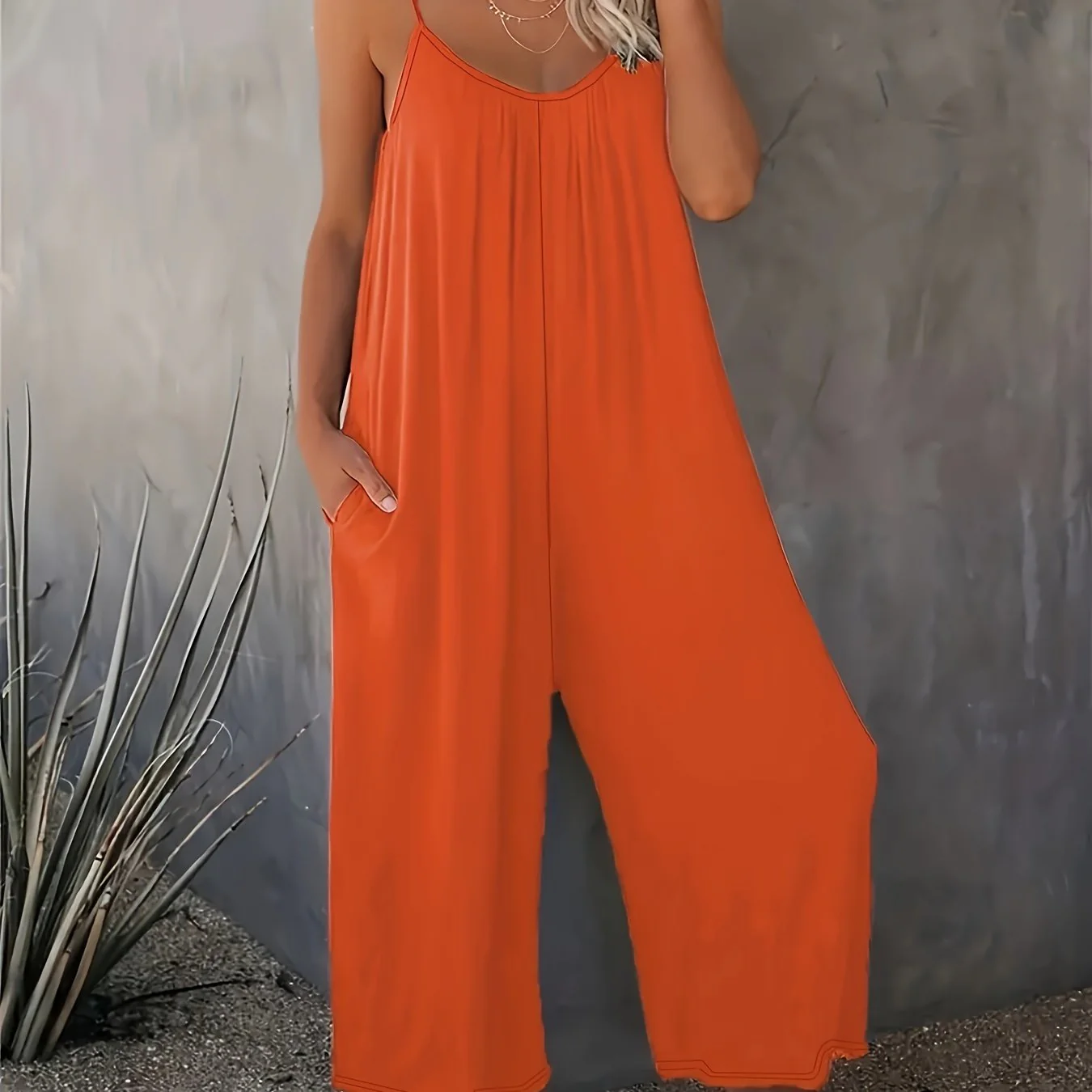 Damen Jumpsuit mit Spaghettiträgern und weitem Bein – Lässiger Einteiler für Frühling und Sommer - Image 23