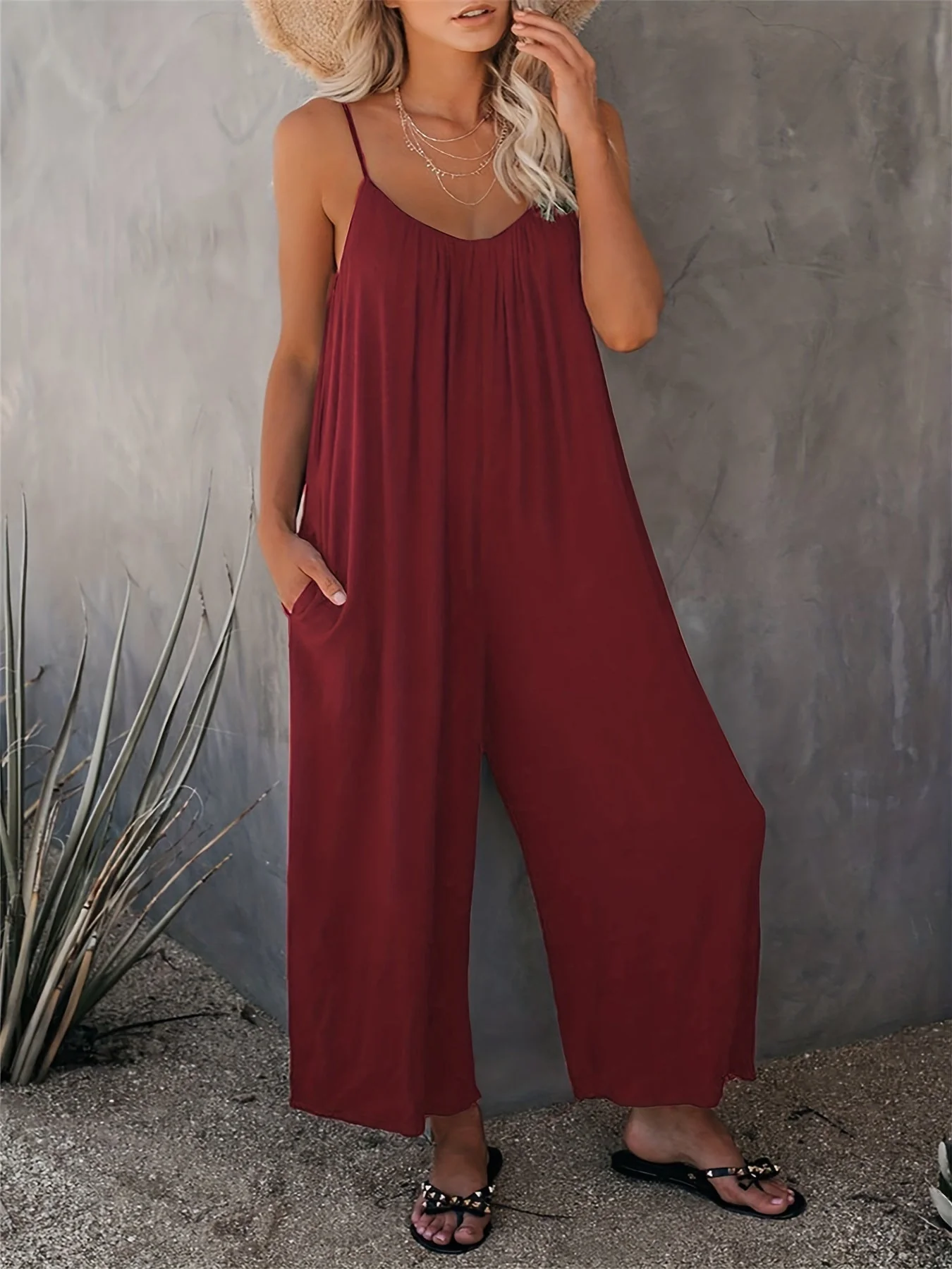 Damen Jumpsuit mit Spaghettiträgern und weitem Bein – Lässiger Einteiler für Frühling und Sommer - Image 4