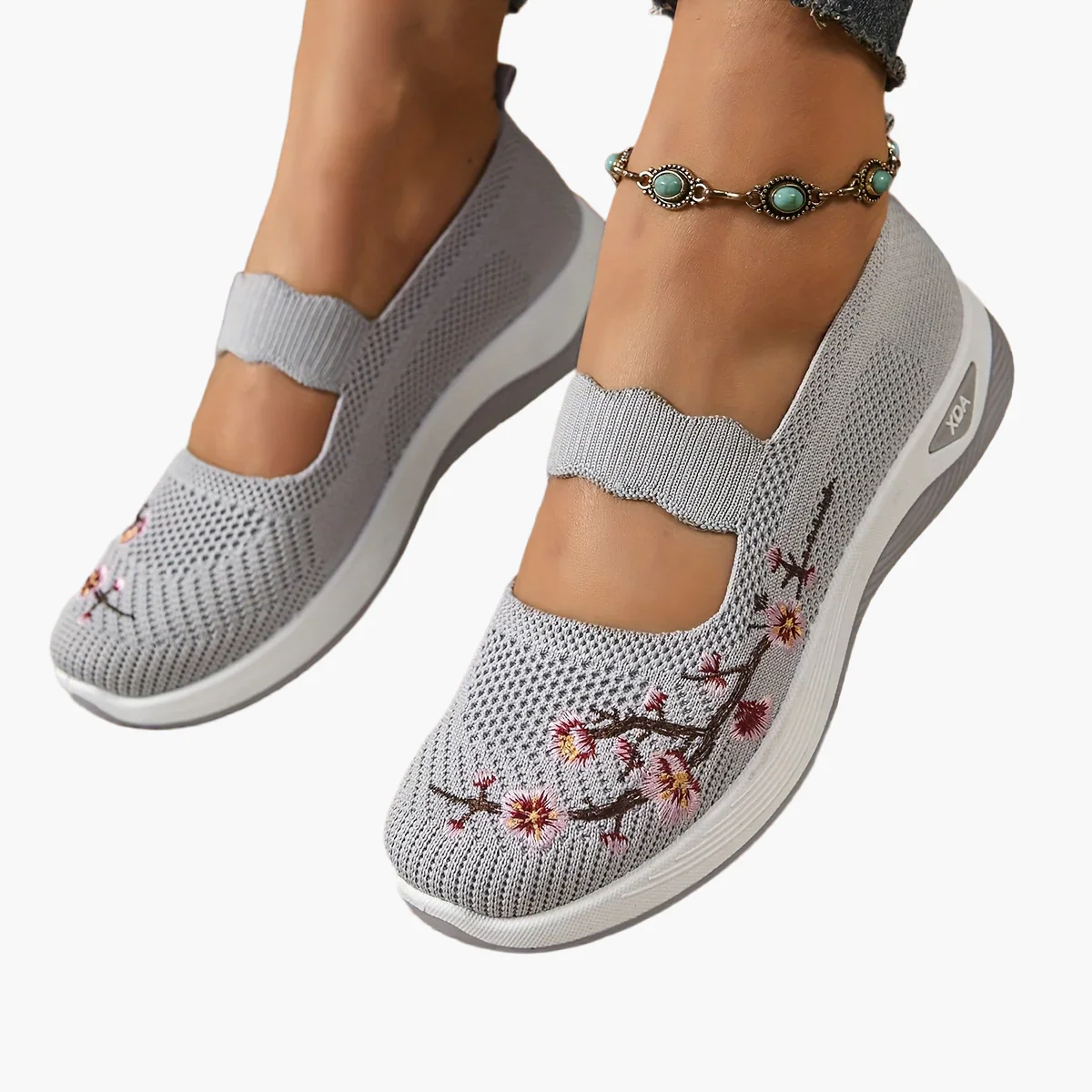 Damen Komfort-Slipper mit Stickerei und Keilabsatz – Freizeit und Alltag - Image 5