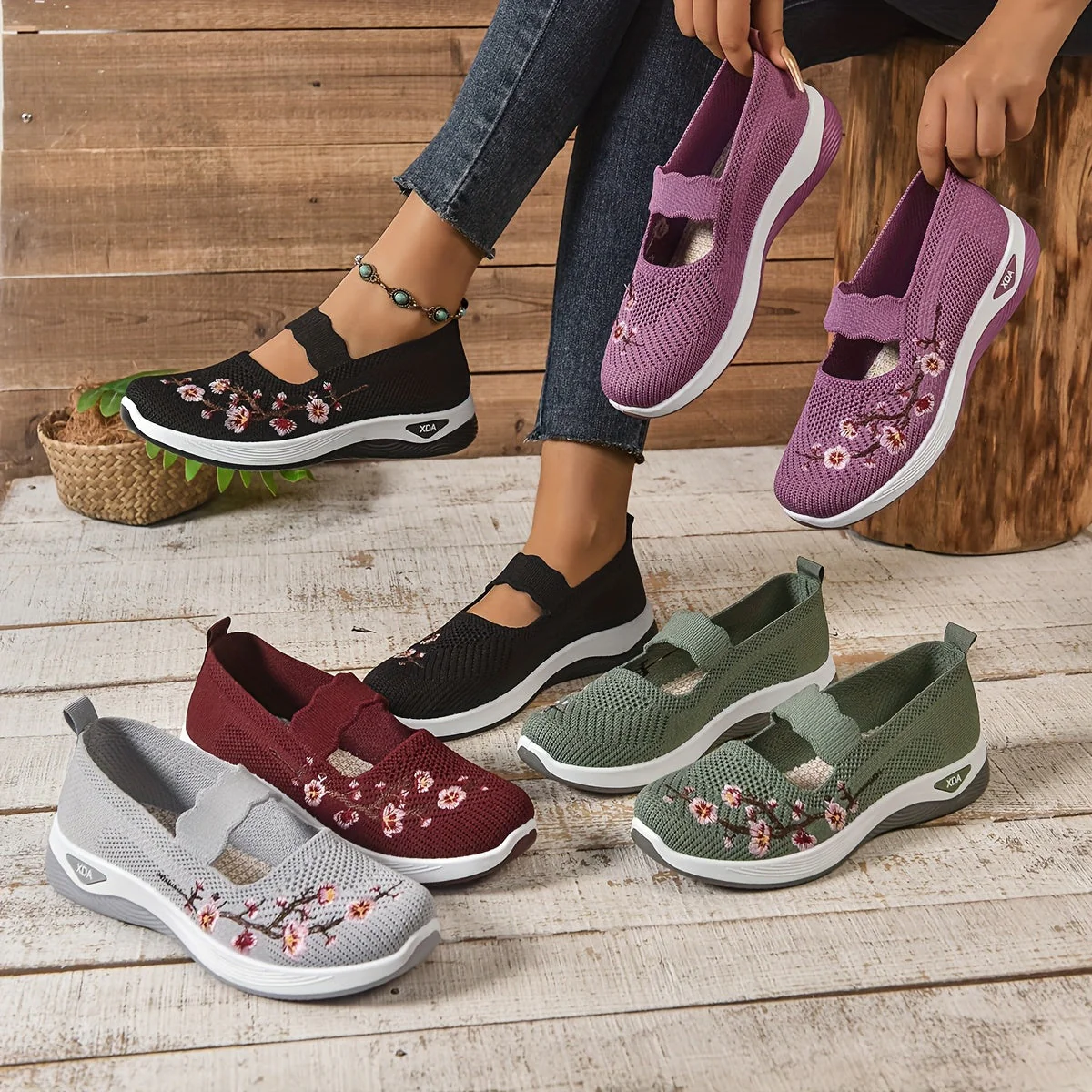 Damen Komfort-Slipper mit Stickerei und Keilabsatz – Freizeit und Alltag - Image 6
