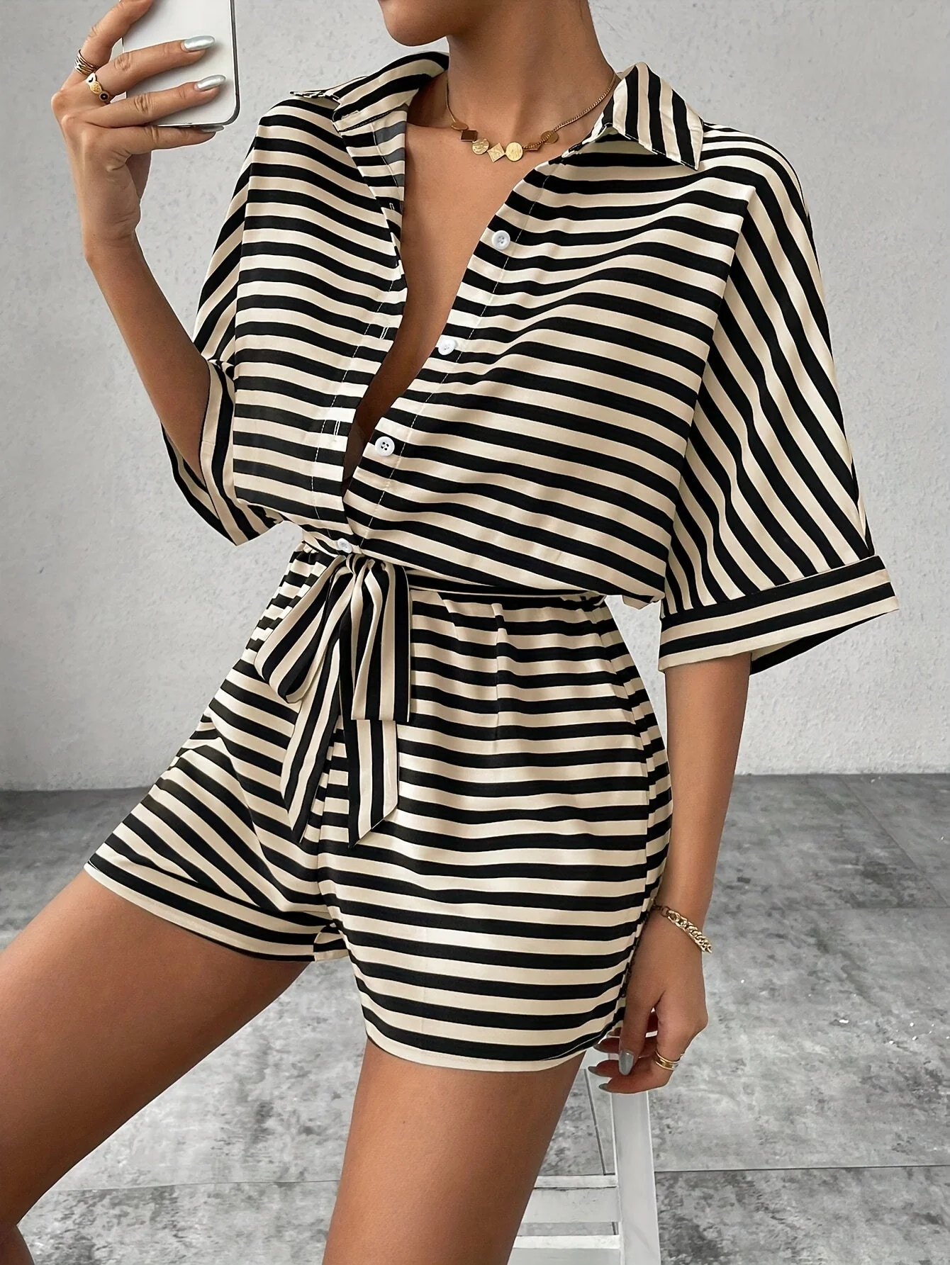 Damen Kurzarm-Overall mit Streifenmuster für Freizeit und Sommer - Image 11