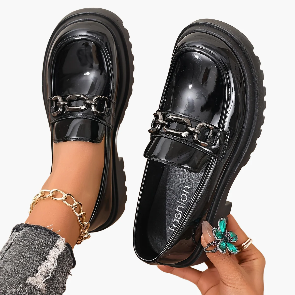Damen Loafer mit Ketten-Detail und Plateau – Modischer Slip-On für Alltag und Freizeit - Image 9