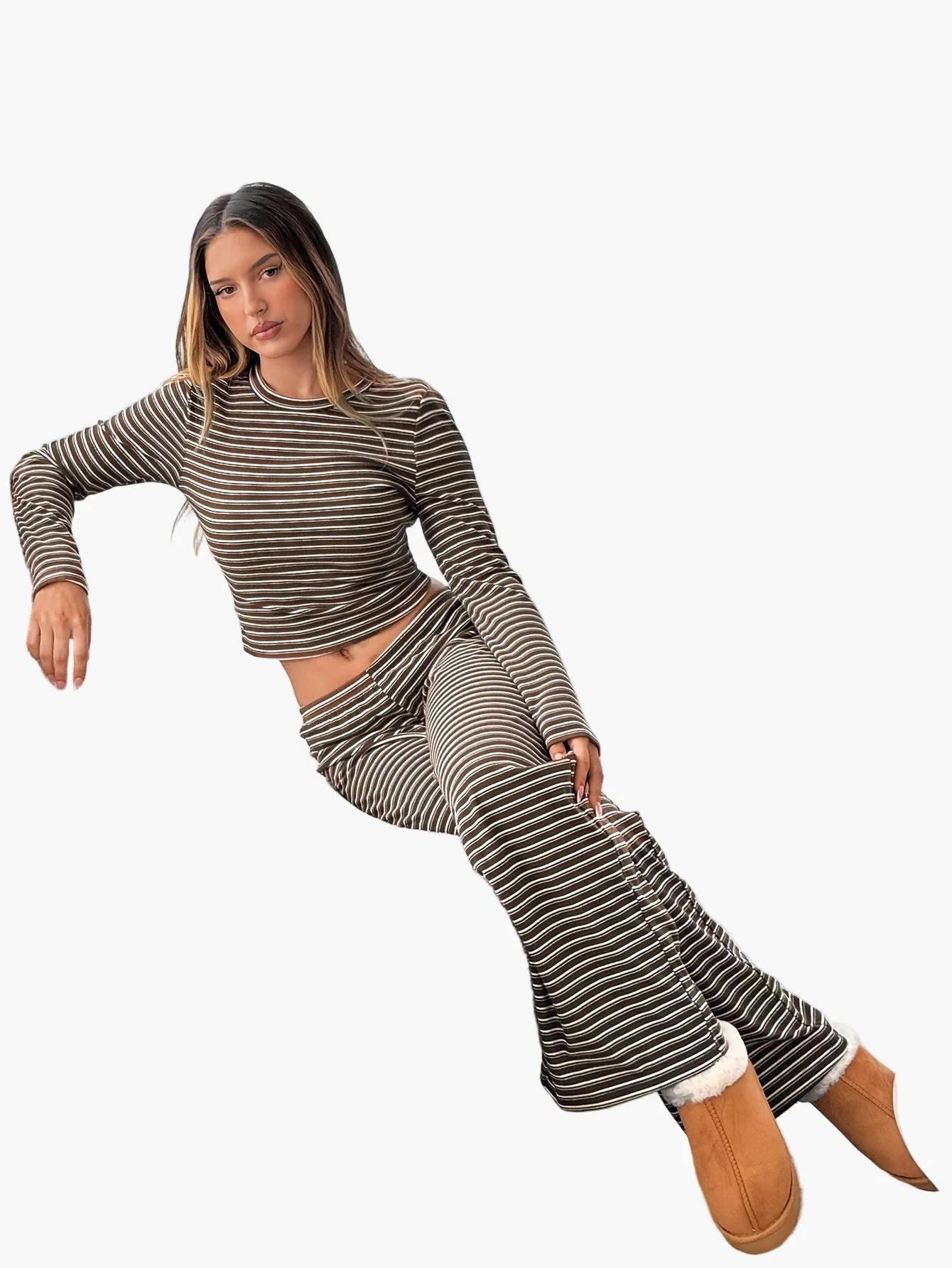 Damen Lounge Set mit Streifenmuster – Bequemer Freizeitanzug mit Langarmshirt und Hose - Image 6