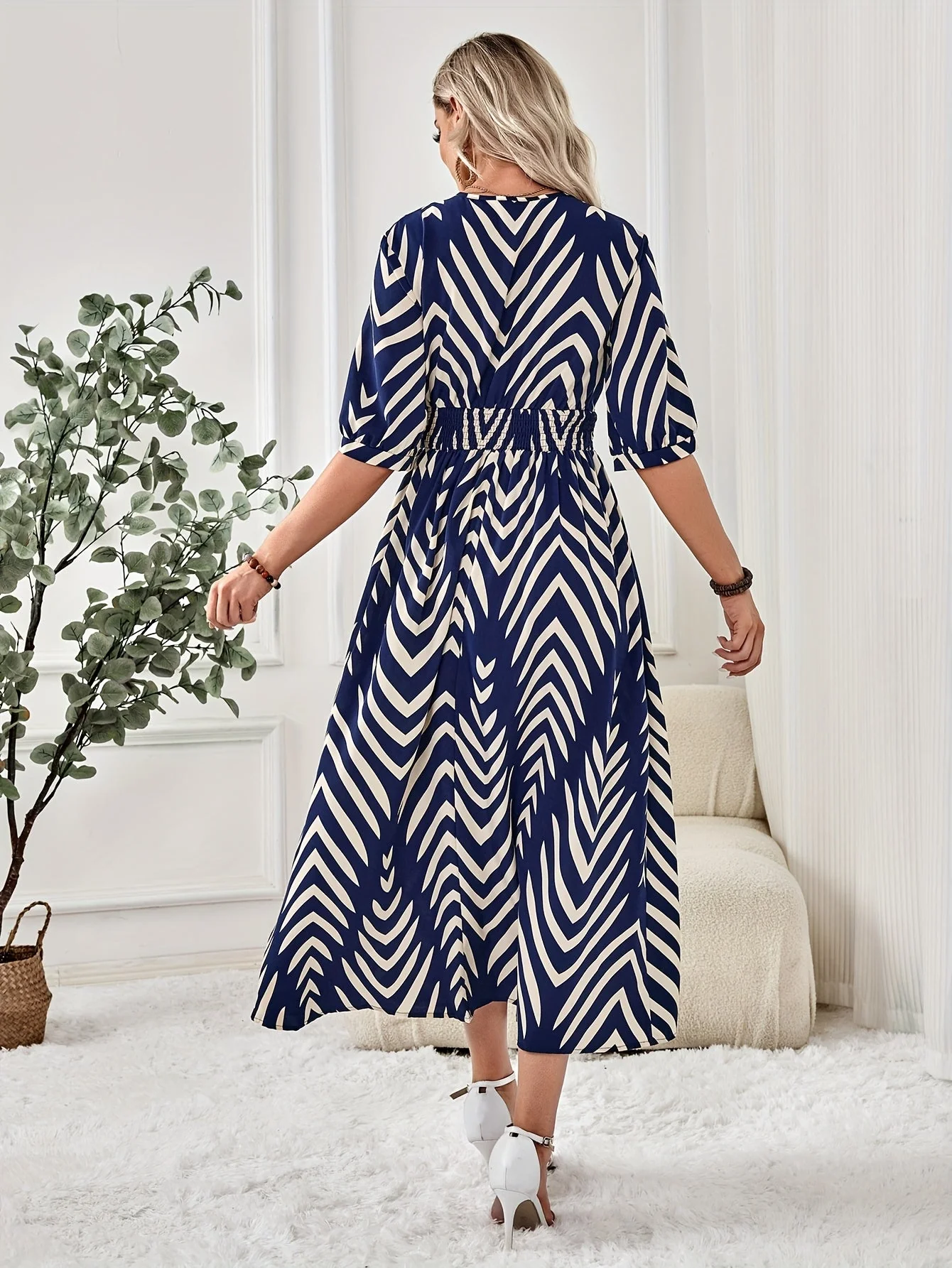 Damen Maxikleid mit Chevron-Muster und Schmeichelhafter Passform – Elegantes Freizeit- und Sommerkleid - Image 5