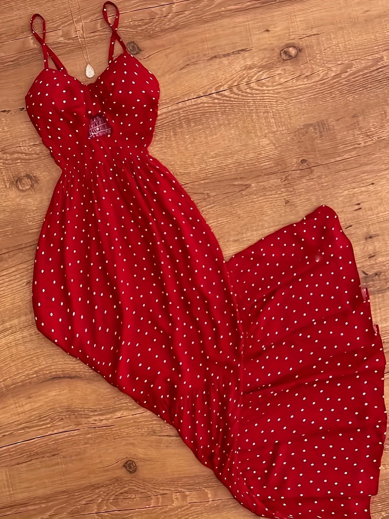 Damen Maxikleid mit Polka Dots und Rüschen – Elegantes Sommerkleid im Vintage-Stil für besondere Anlässe - Image 2