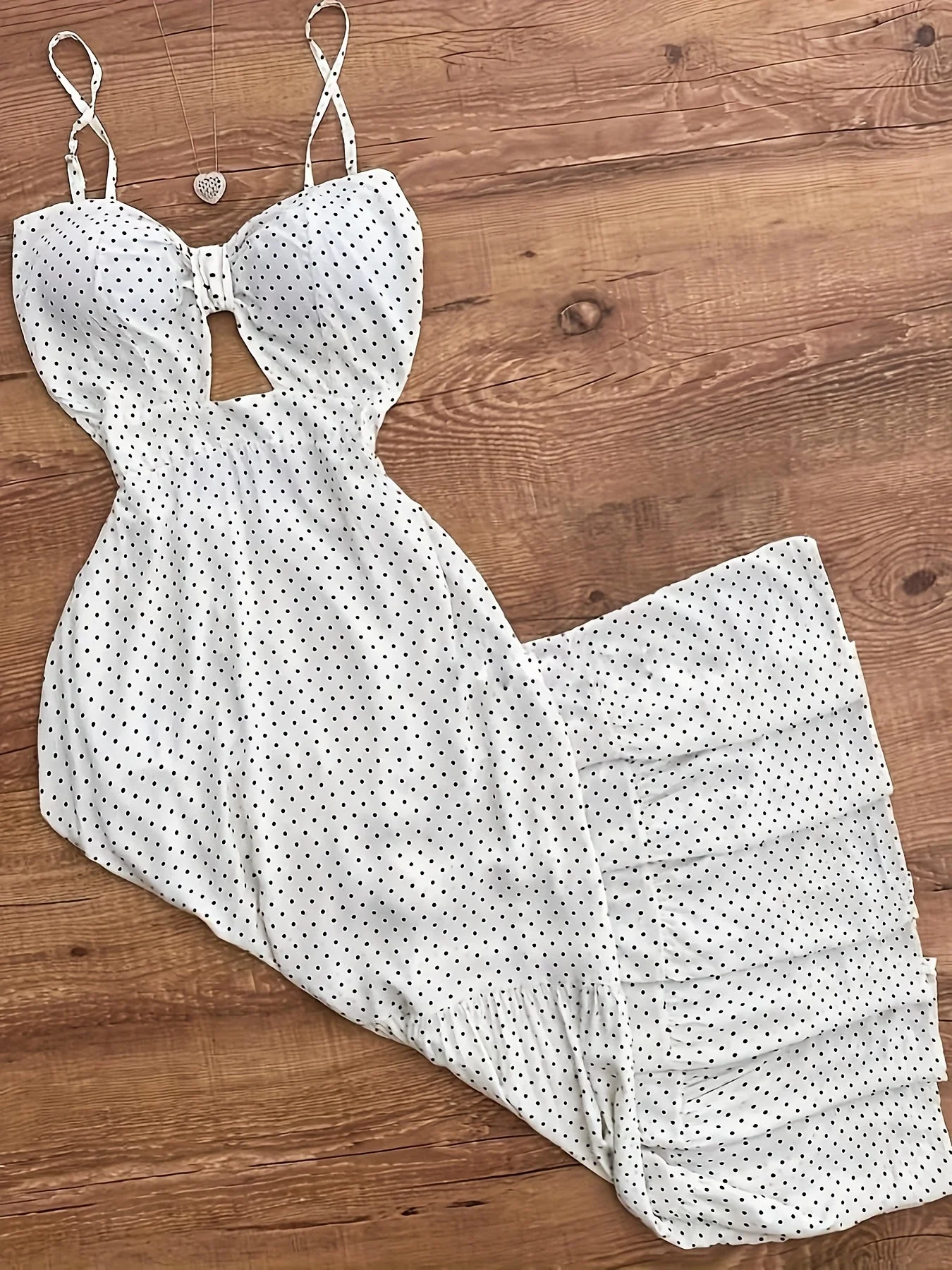 Damen Maxikleid mit Polka Dots und Rüschen – Elegantes Sommerkleid im Vintage-Stil für besondere Anlässe - Image 4