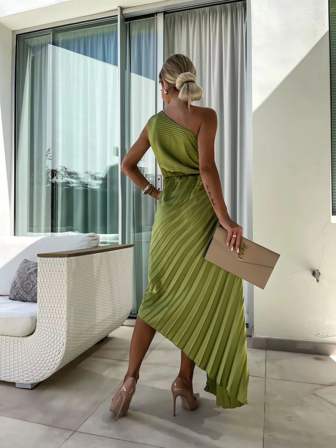 Damen One-Shoulder Plissee-Fishtail Cocktailkleid mit Blumendetail – Elegantes Partykleid für festliche Anlässe - Image 3