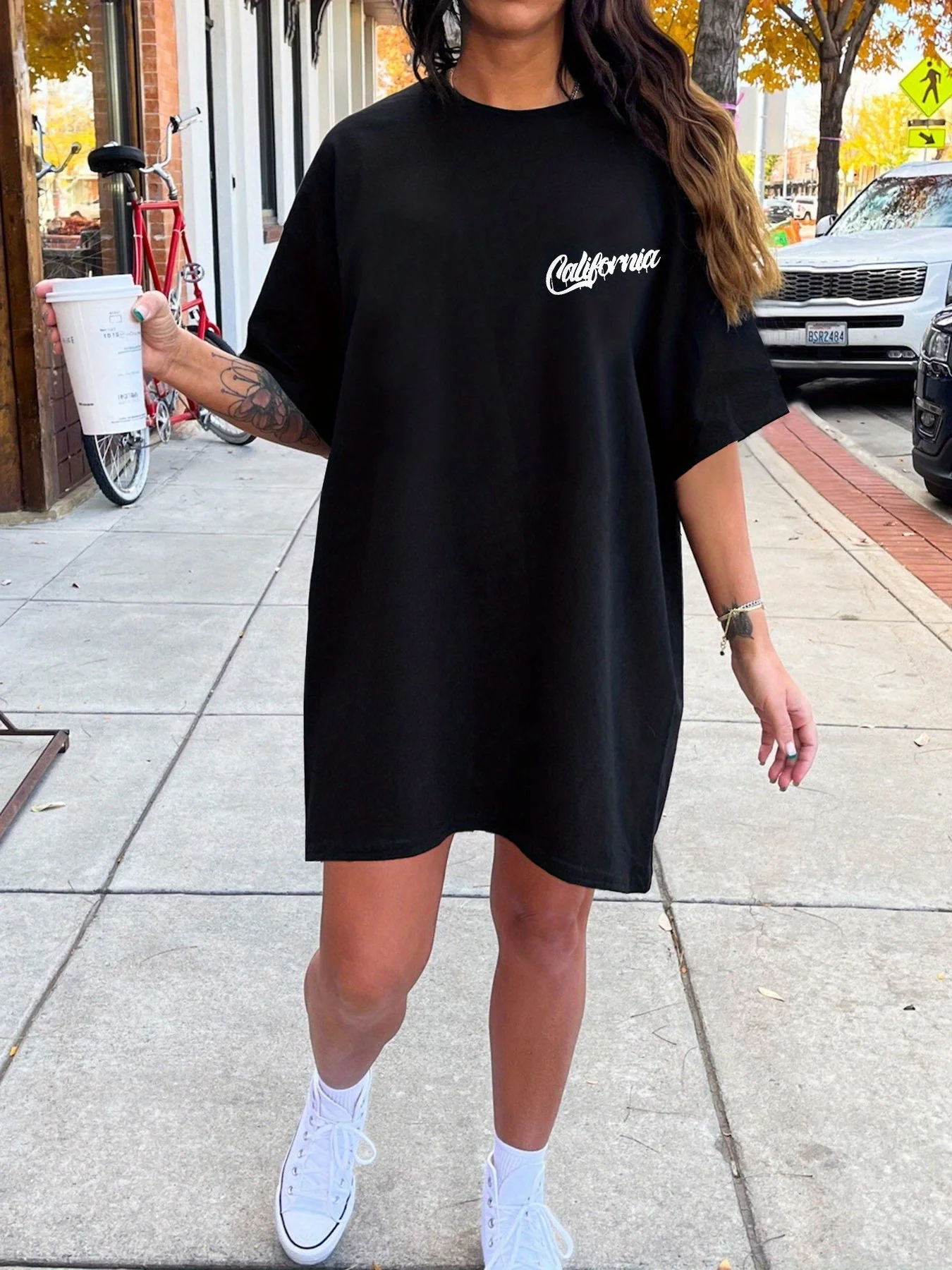 Damen Oversize Streetwear T-Shirt mit Print 'Santa Barbara California' – Sommer Casual Stil - Image 2