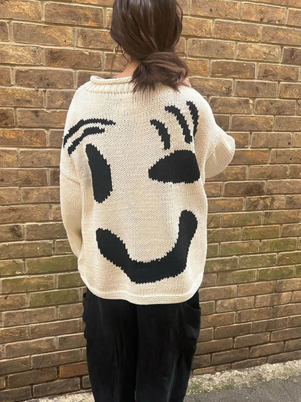 Damen Pullover mit verspieltem Gesichtsmotiv – Strickpullover im künstlerischen Stil für Freizeit & Alltag - Image 15