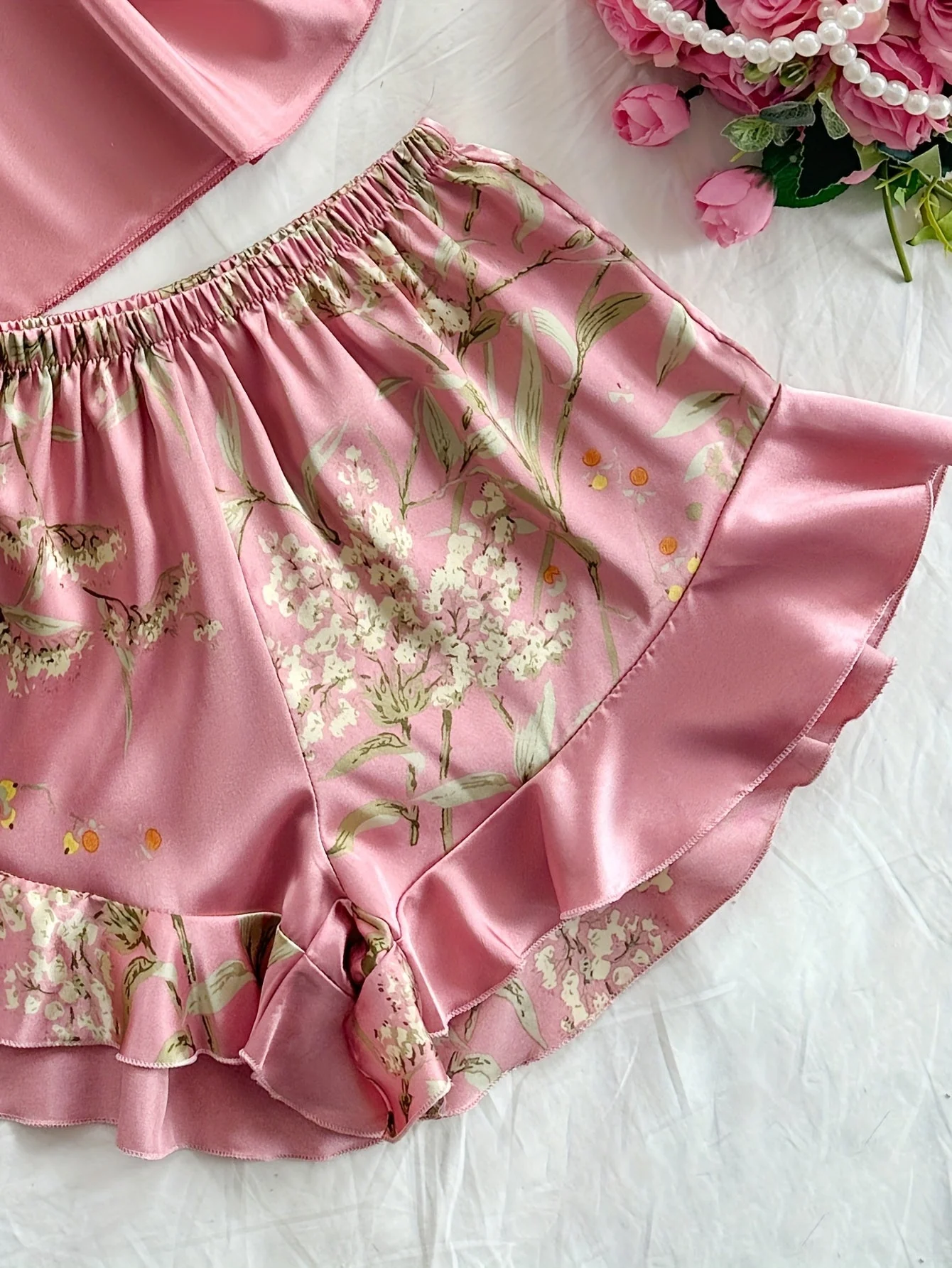 Damen Pyjama-Set mit Blumenmuster und Rüschen – Sommer Nachtwäsche im eleganten Stil - Image 9
