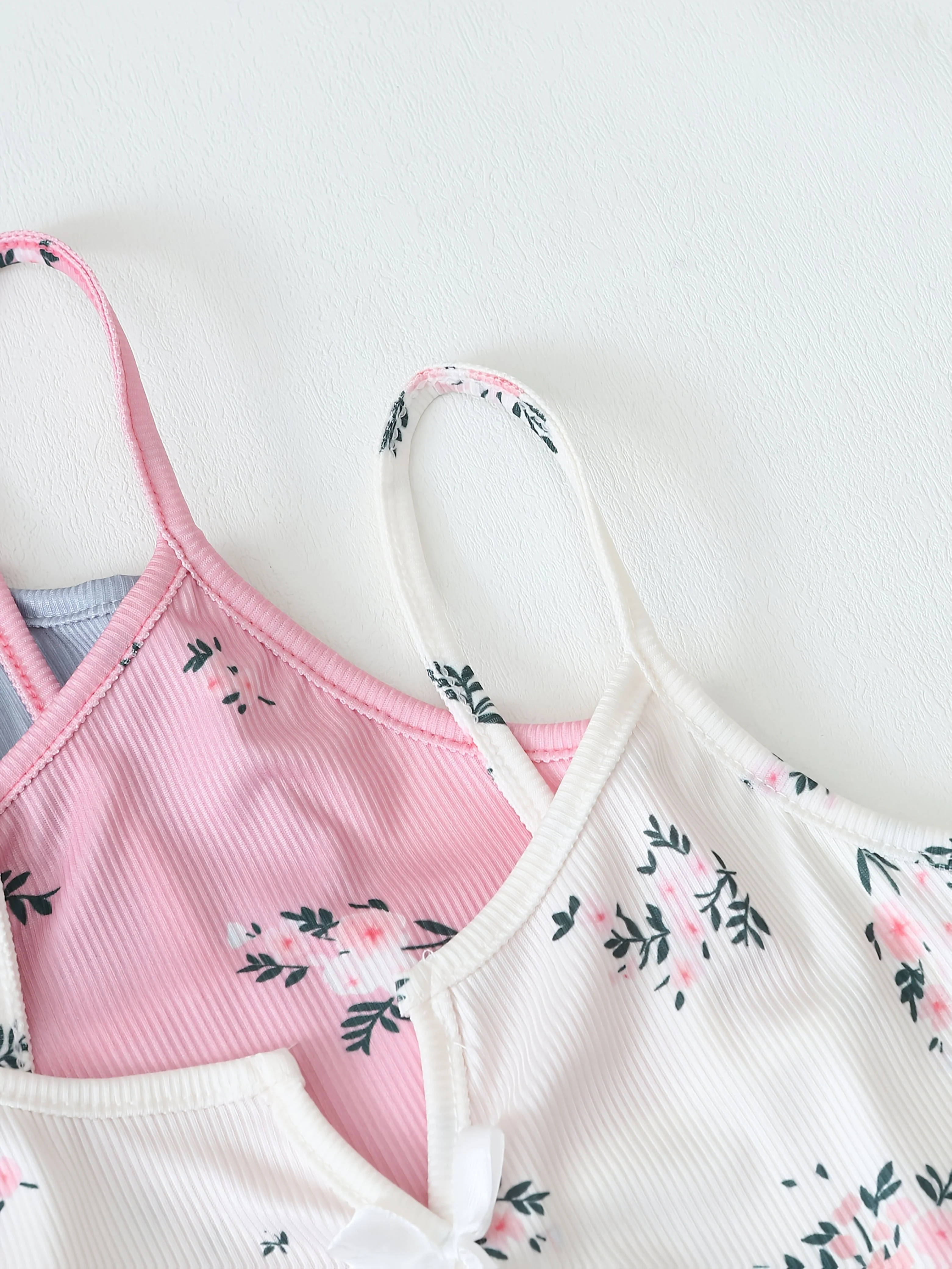 Damen Pyjama Set Zweiteilig mit Blumendruck – Kurzes Schlafanzug-Set für Frühling und Sommer, Sexy Stil - Image 8
