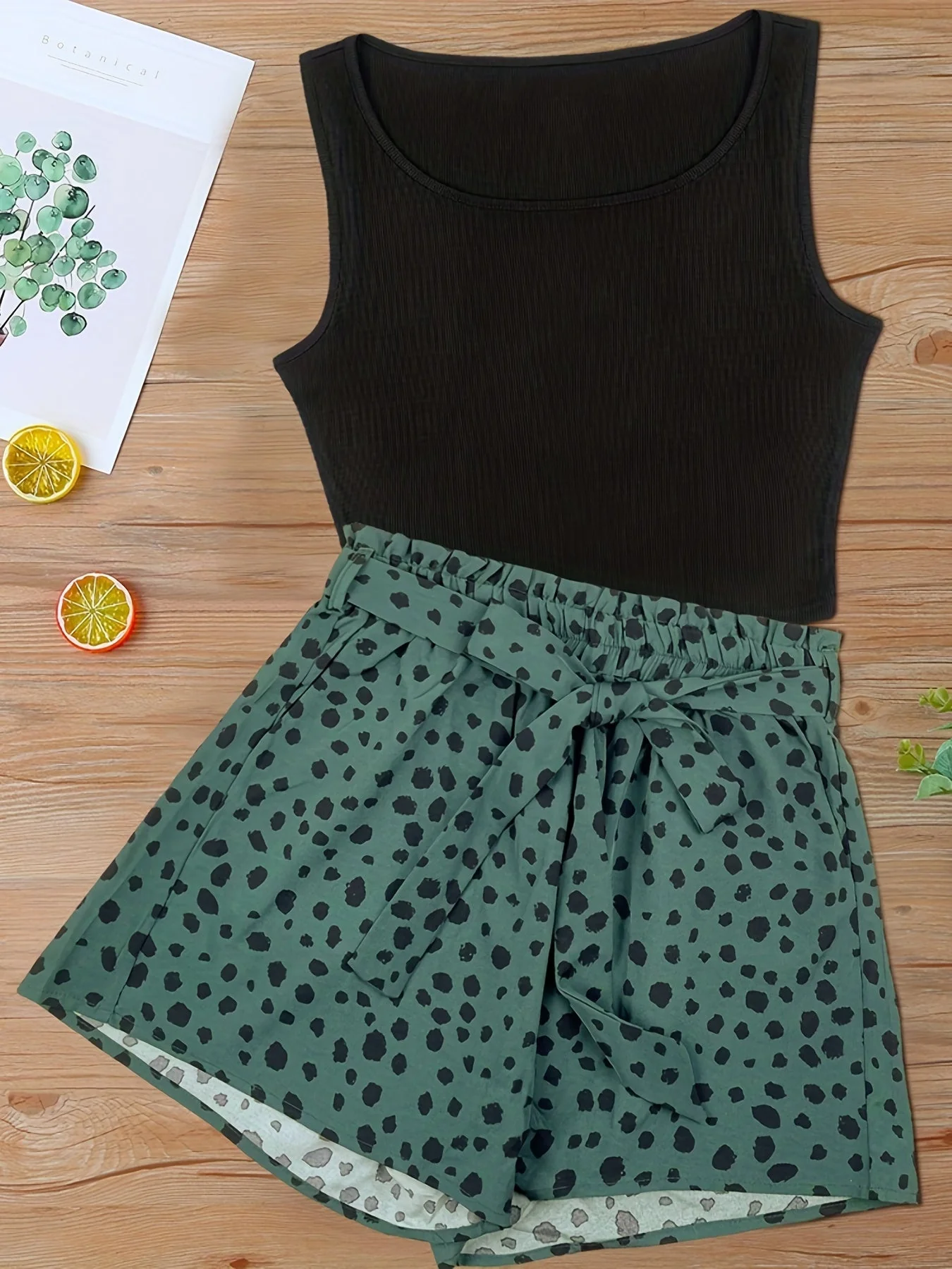 Damen Set: Ärmelloses Top und bedruckte Shorts – Sommer Streetstyle Outfit - Image 5