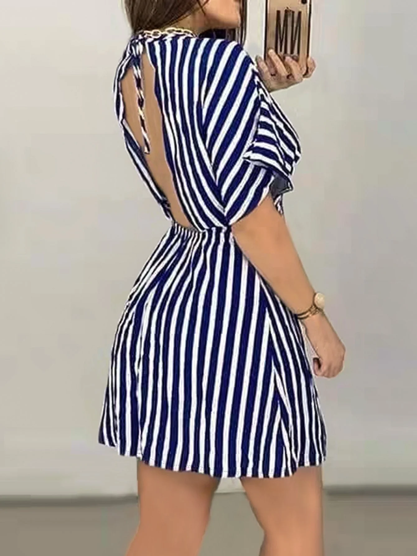 Damen Sexy Rückenfreies Streifen Minikleid für Frühling und Sommer – Elegantes Freizeitkleid mit V-Ausschnitt - Image 3