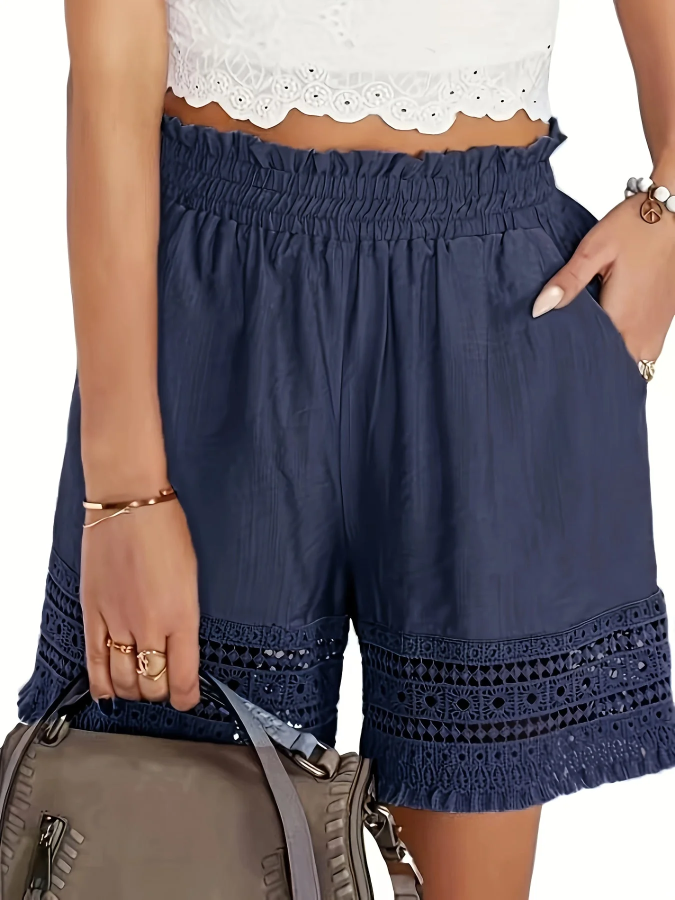 Damen Shorts im Boho-Stil mit Häkel-Details für Urlaub und Freizeit
