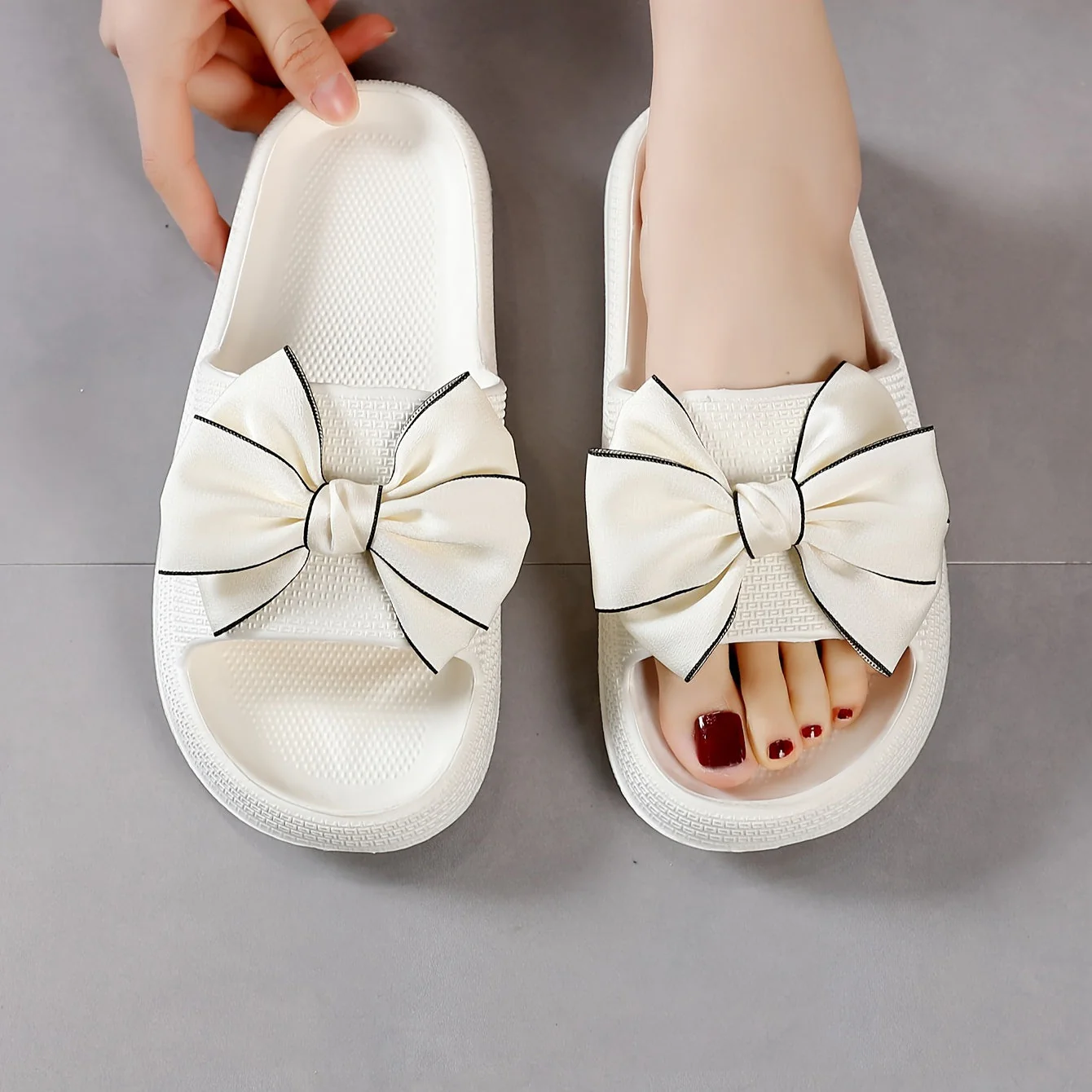 Damen Slide Sandalen mit großer Schleife – Stilvolle Freizeitschuhe für Garten, Pool und Alltag - Image 5