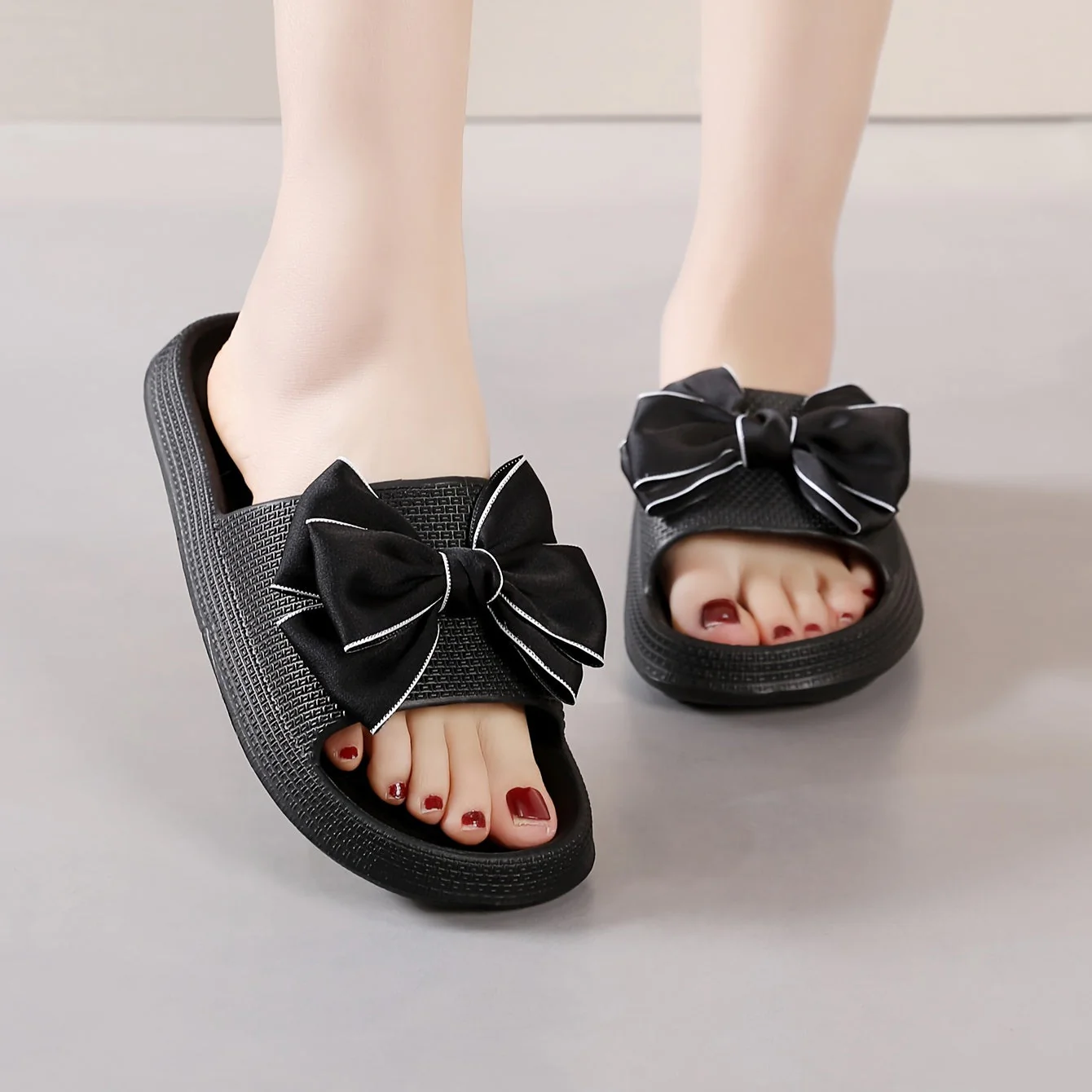 Damen Slide Sandalen mit großer Schleife – Stilvolle Freizeitschuhe für Garten, Pool und Alltag - Image 6