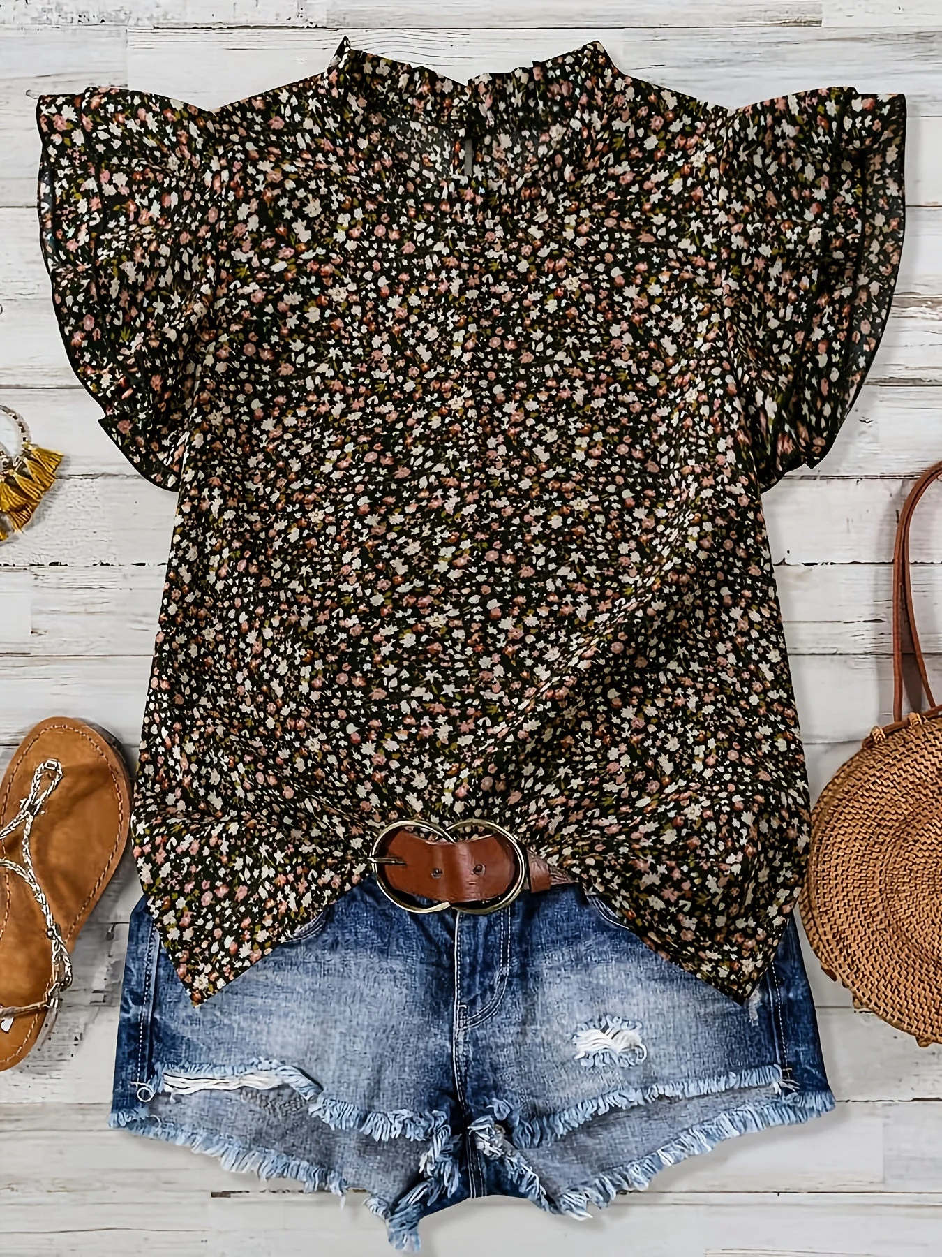 Damen Sommer-Blusenshirt mit Blumenmuster und Rüschenärmeln – Lässige Eleganz für Alltag und Urlaub