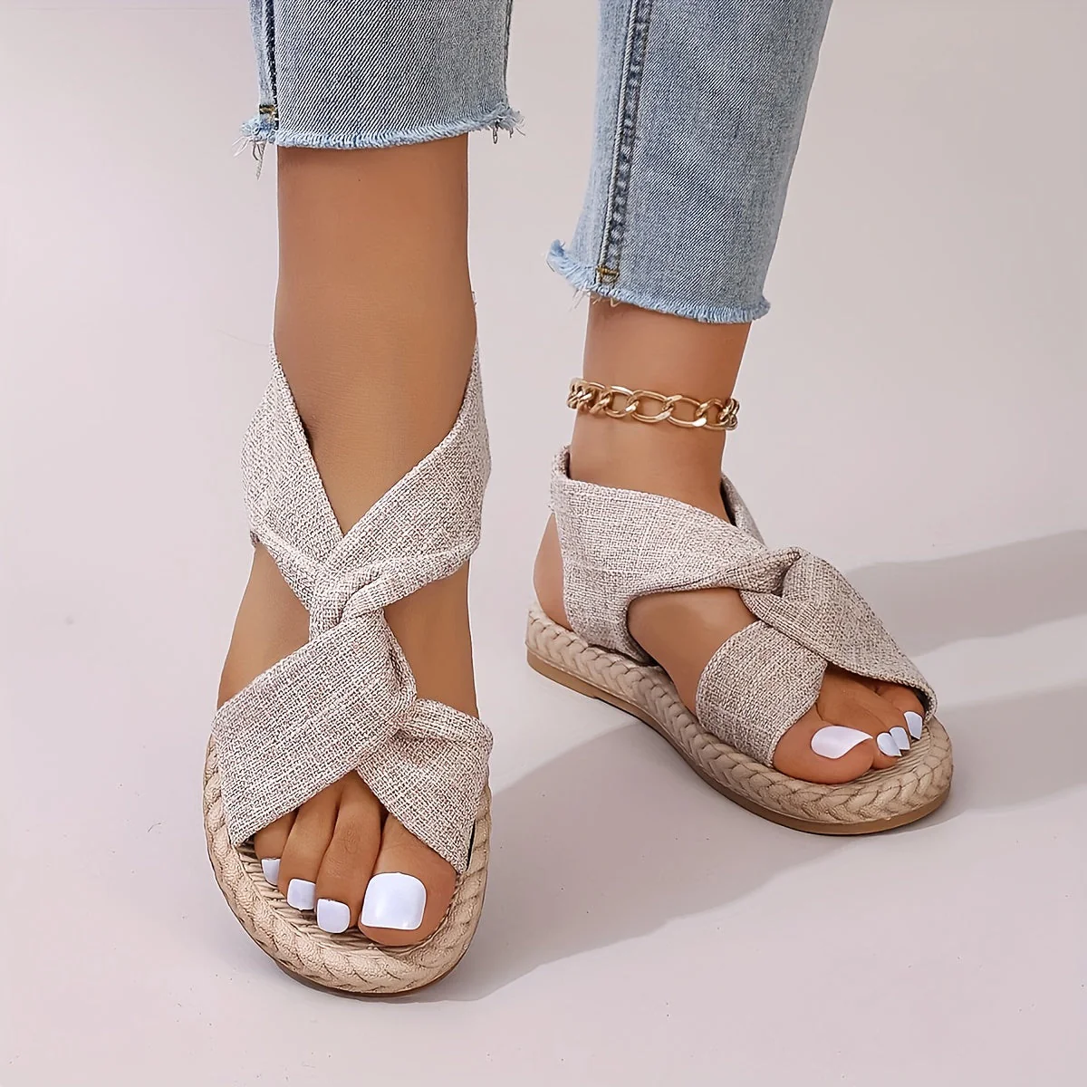 Damen Sommer-Sandalen mit Kreuzband und offener Zehenpartie – Modische Freizeitschuhe für Alltag und Urlaub - Image 3