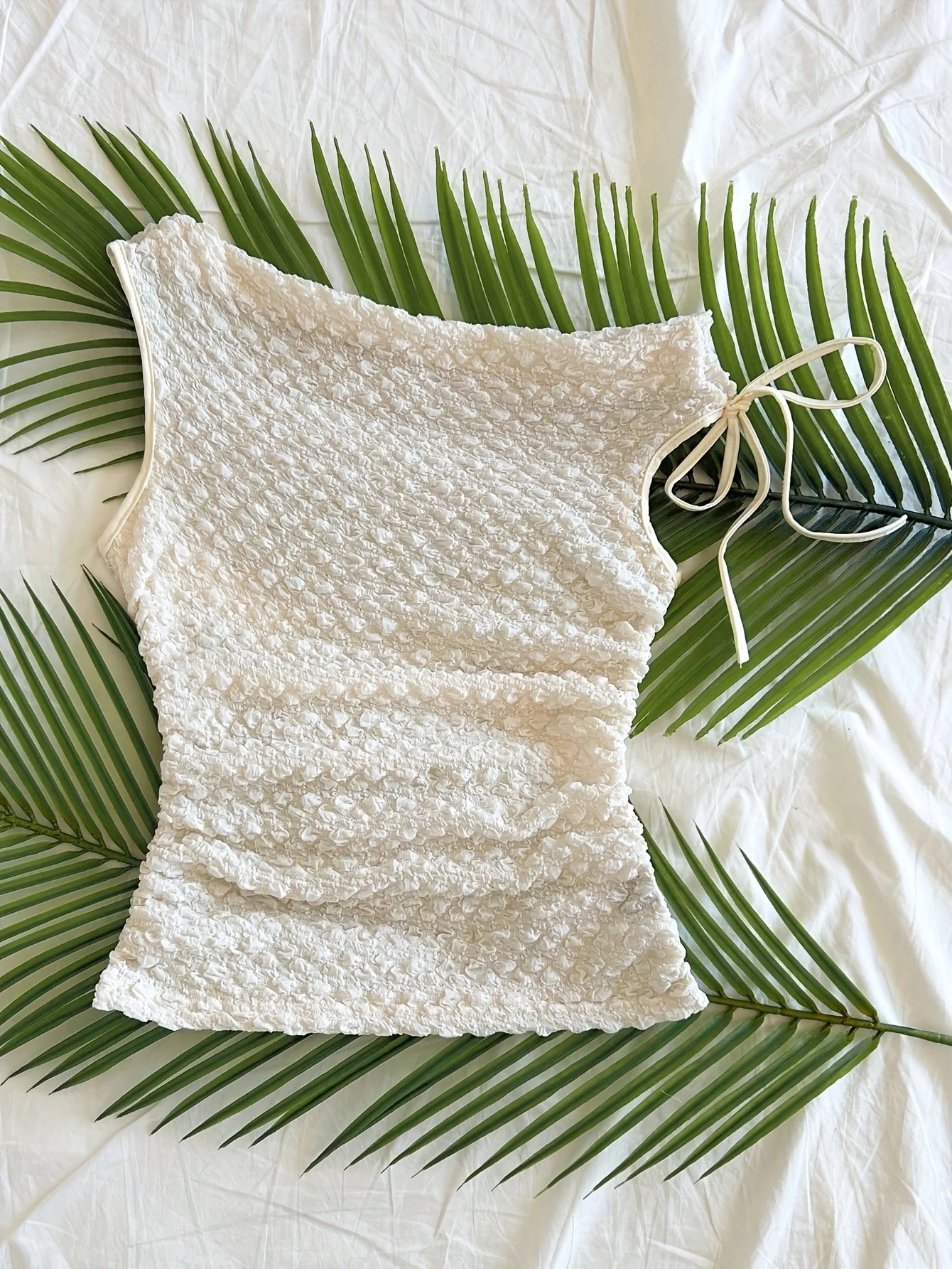 Damen Sommer-Top mit Struktur und asymmetrischem Schulterdetail – Ideal für Urlaub und Strand - Image 5