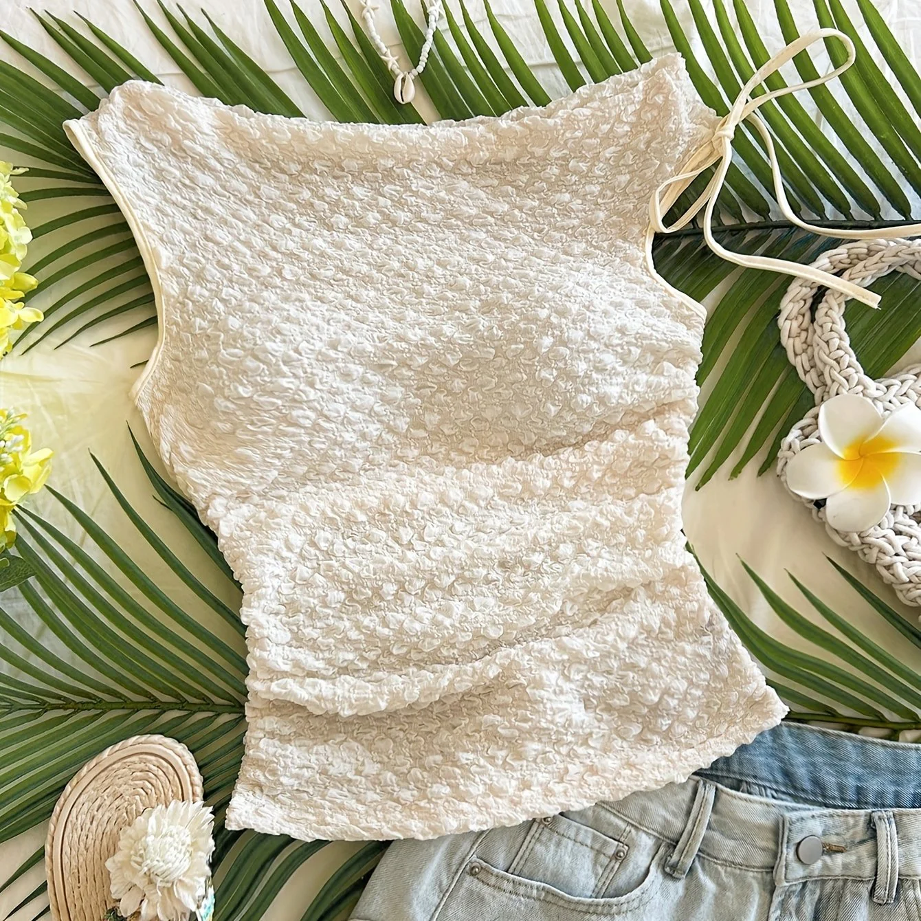 Damen Sommer-Top mit Struktur und asymmetrischem Schulterdetail – Ideal für Urlaub und Strand - Image 7